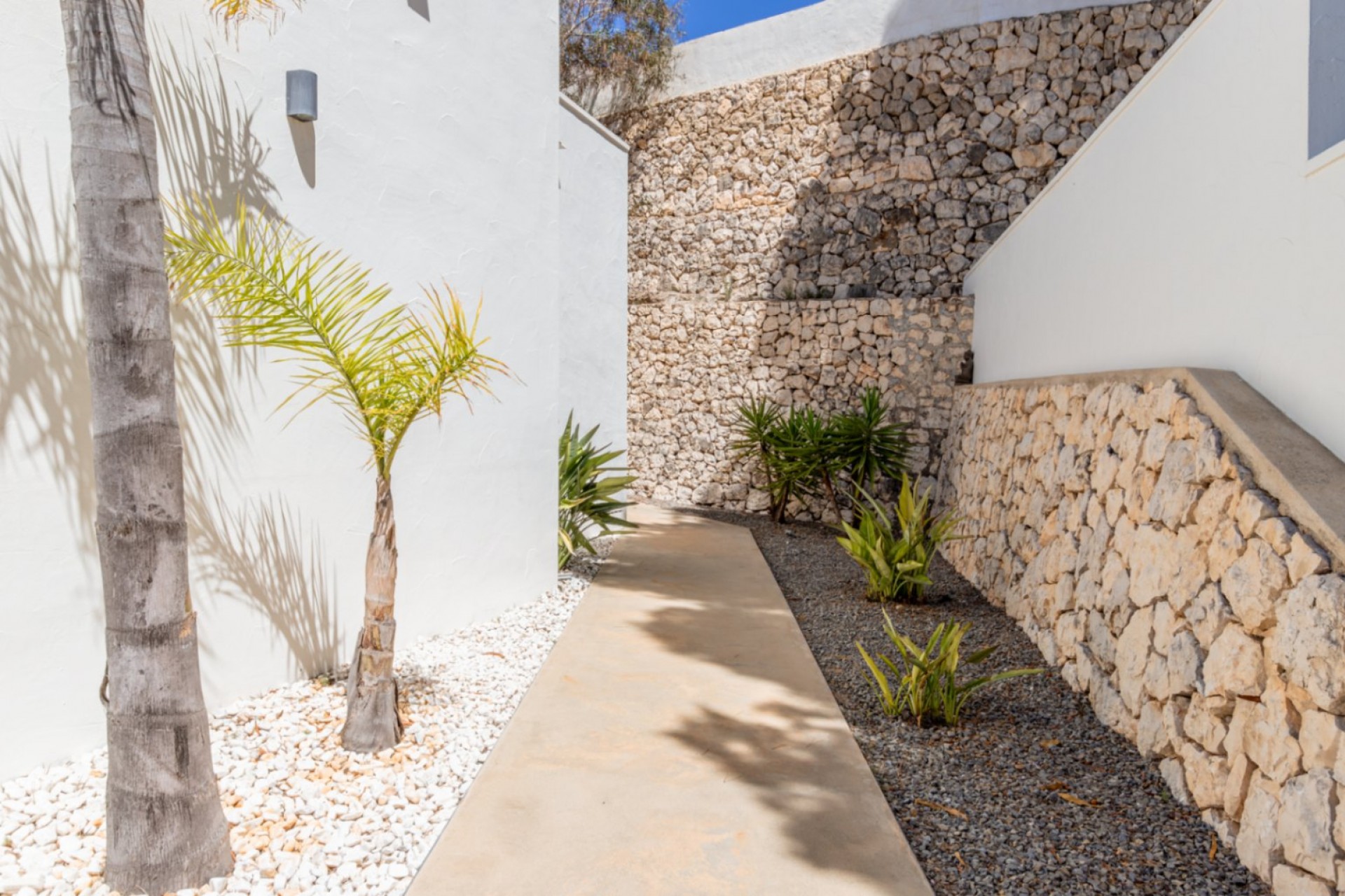Resale - Villa -
Moraira - Benimeit