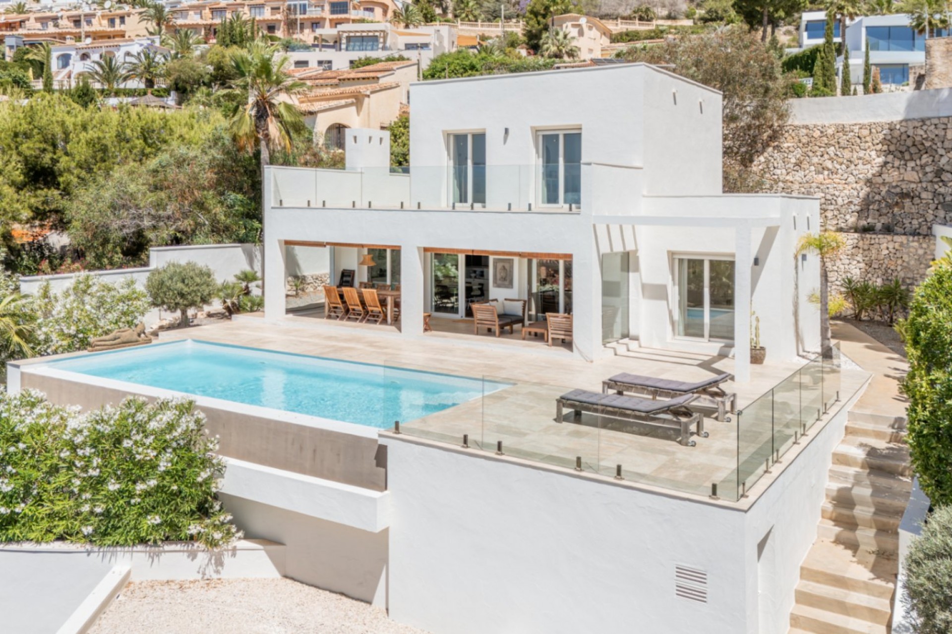Resale - Villa -
Moraira - Benimeit