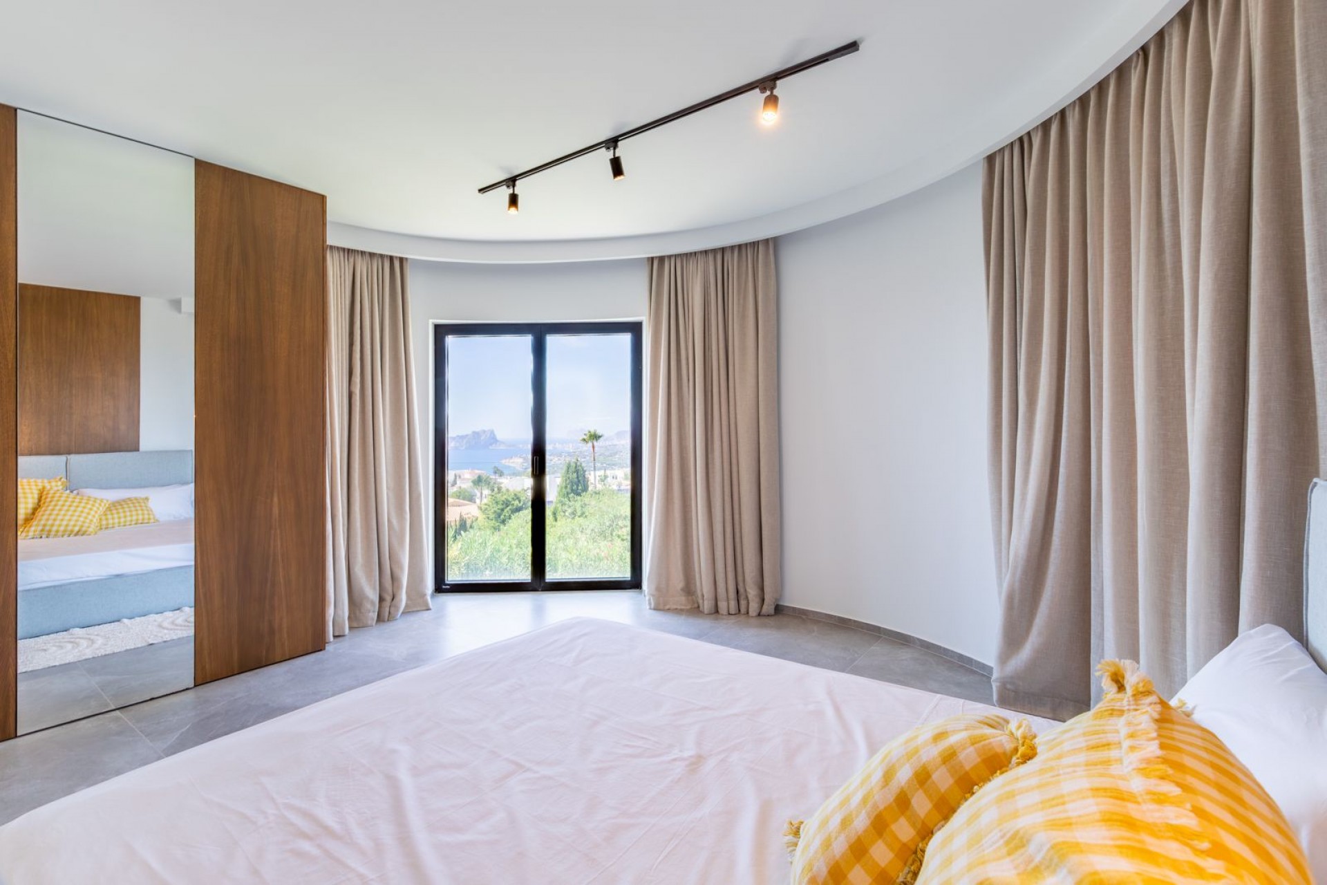 Resale - Villa -
Moraira - Cumbre del Sol