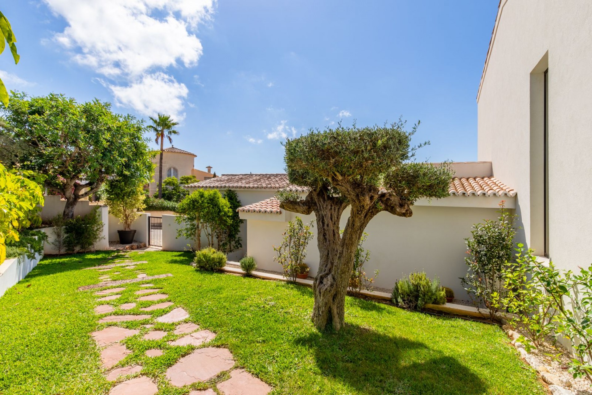 Resale - Villa -
Moraira - Cumbre del Sol