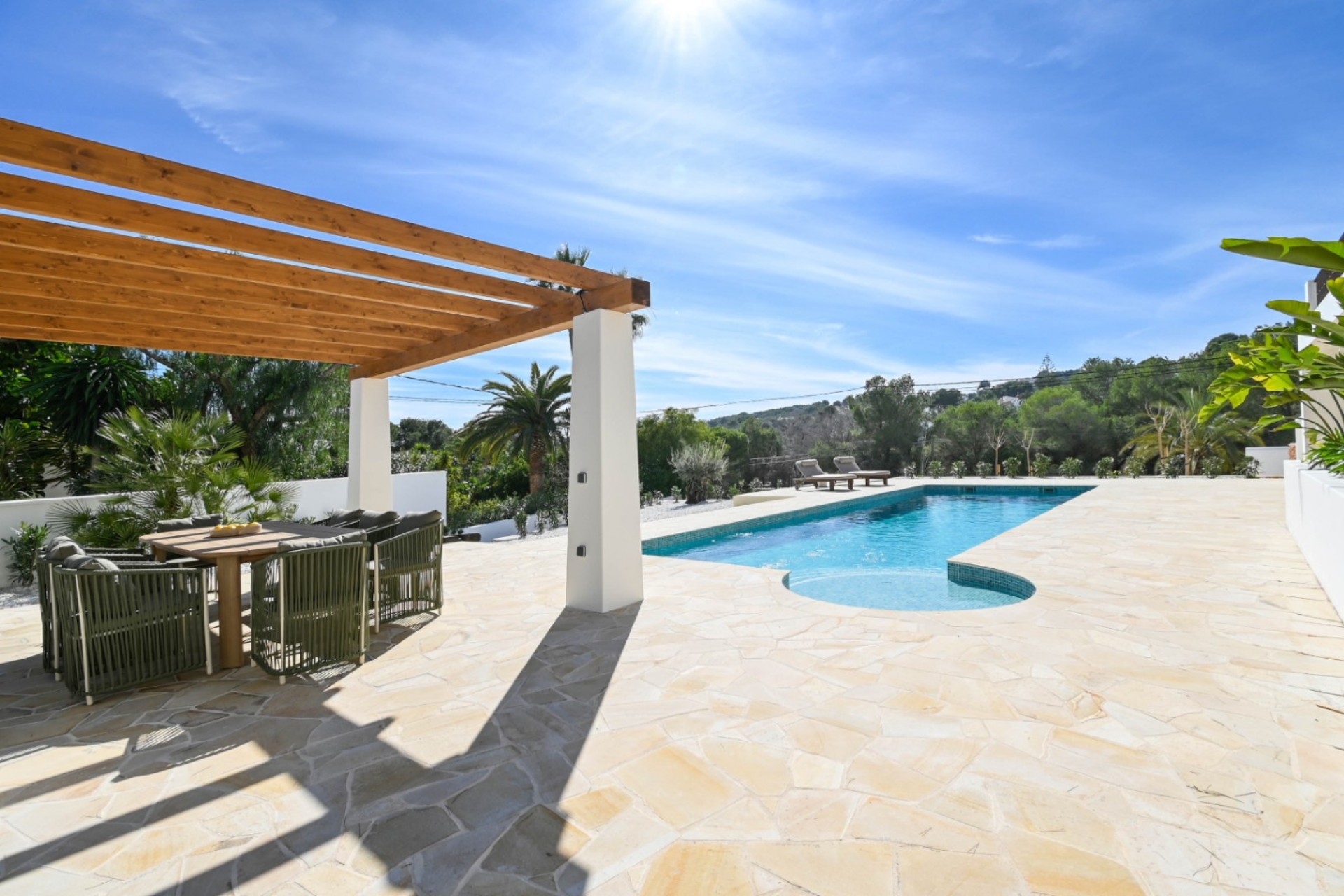 Resale - Villa -
Moraira - Pinar del Advocat