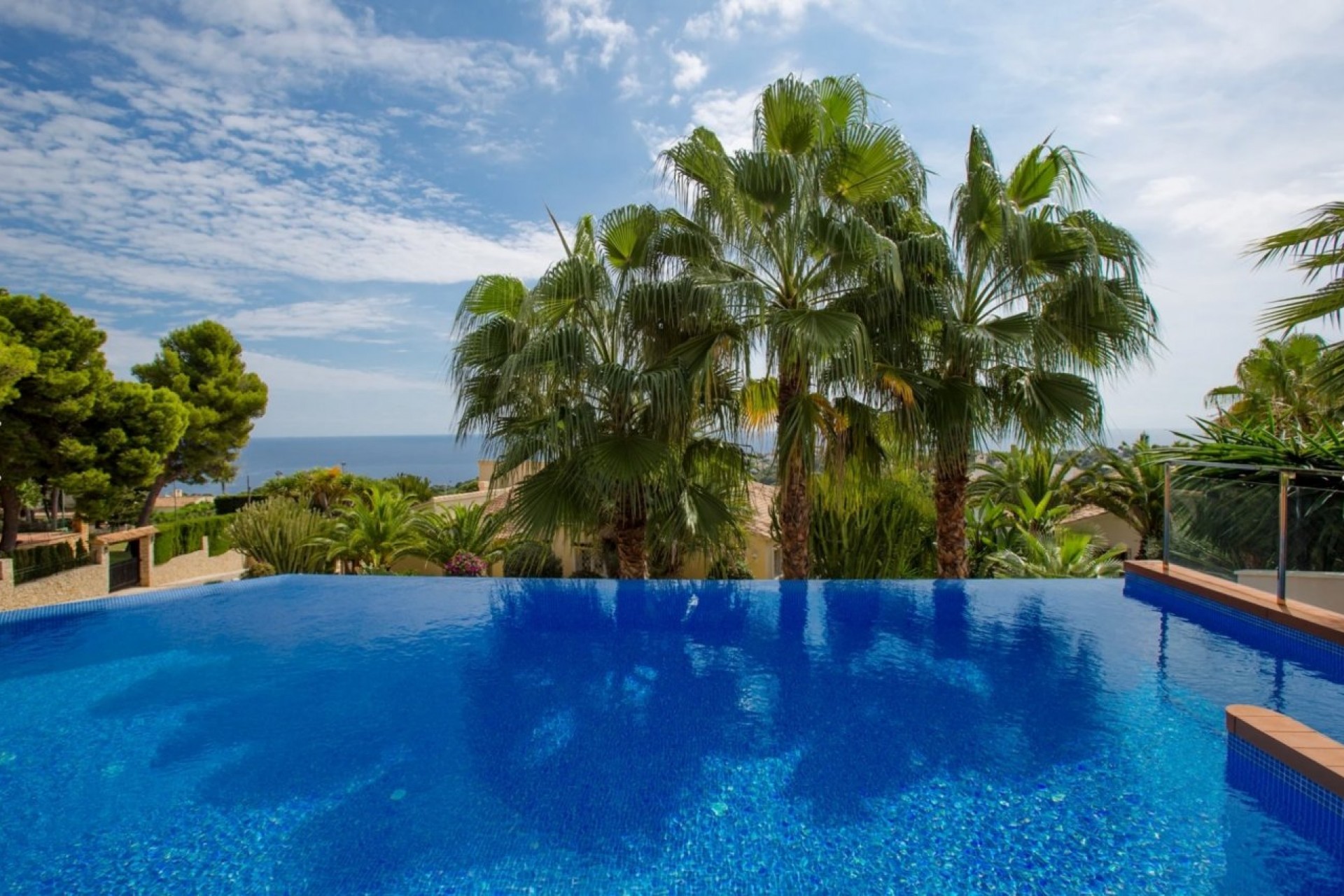 Resale - Villa -
Moraira