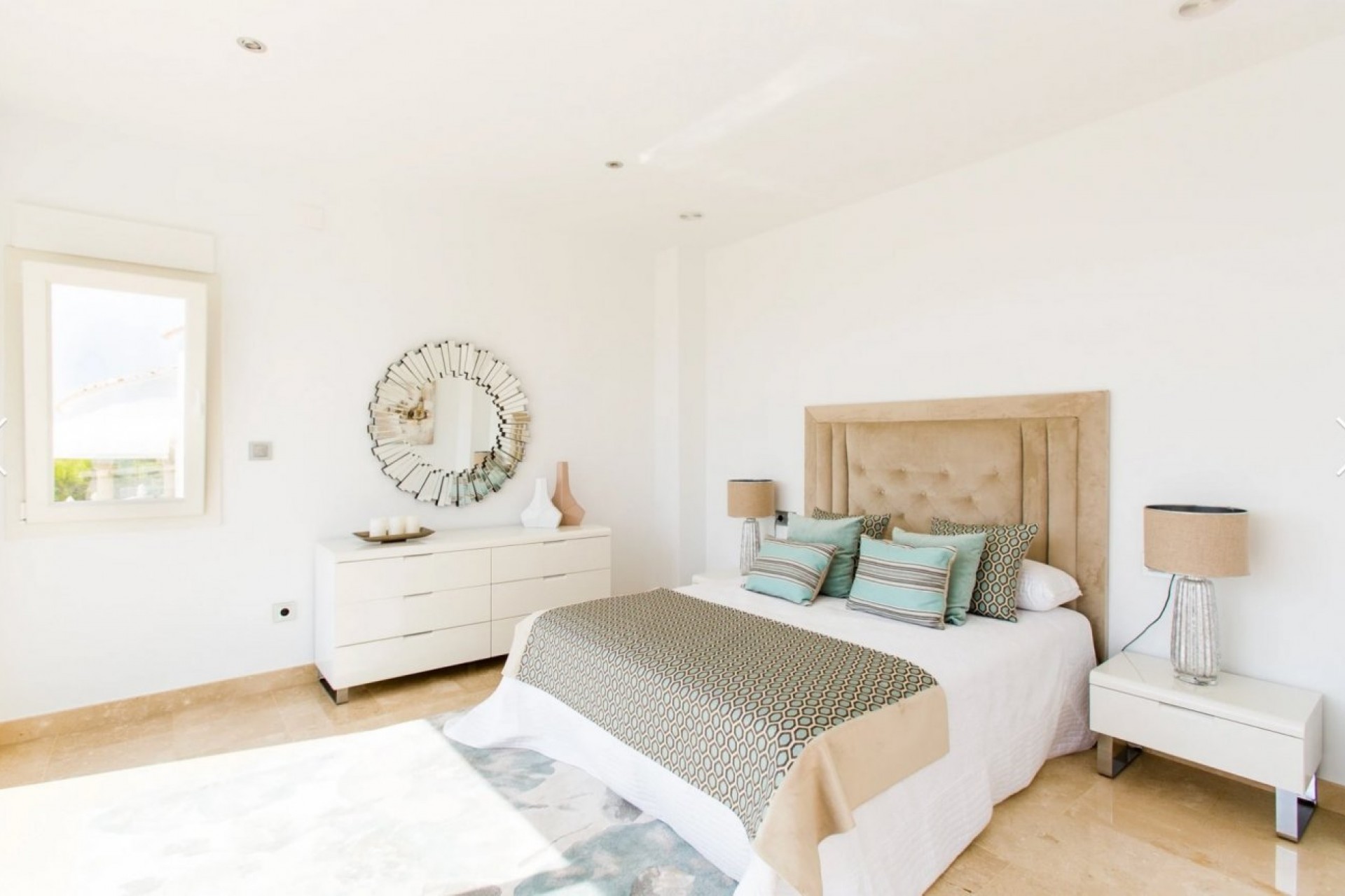 Resale - Villa -
Moraira