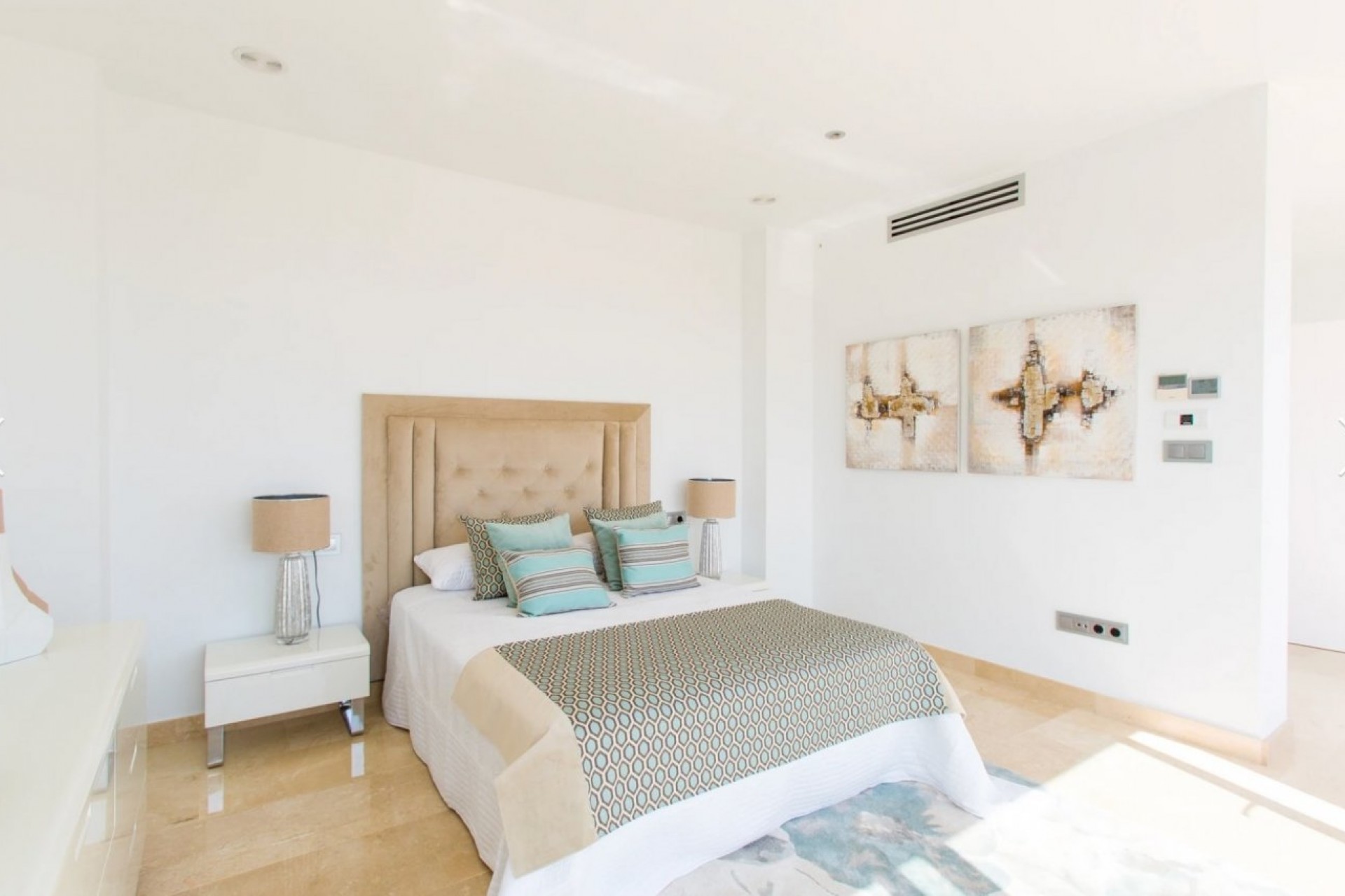 Resale - Villa -
Moraira
