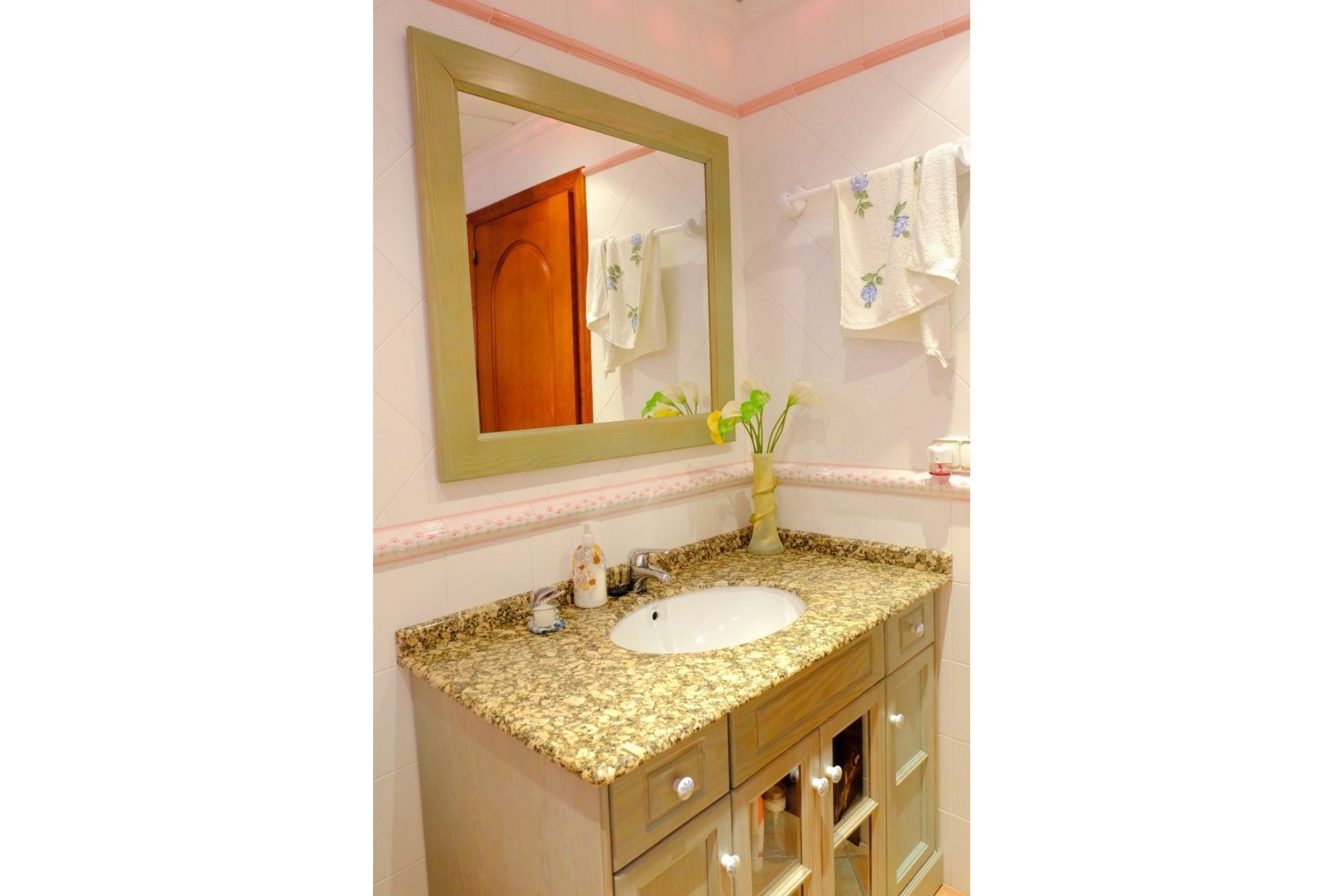 Resale - Villa -
Orihuela - Correntías Medias