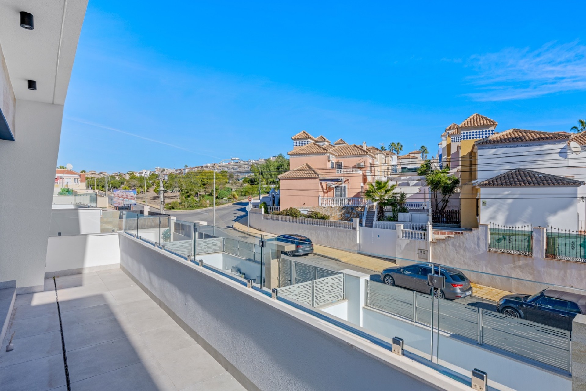 Resale - Villa * -
Orihuela Costa* - Blue Lagoon*