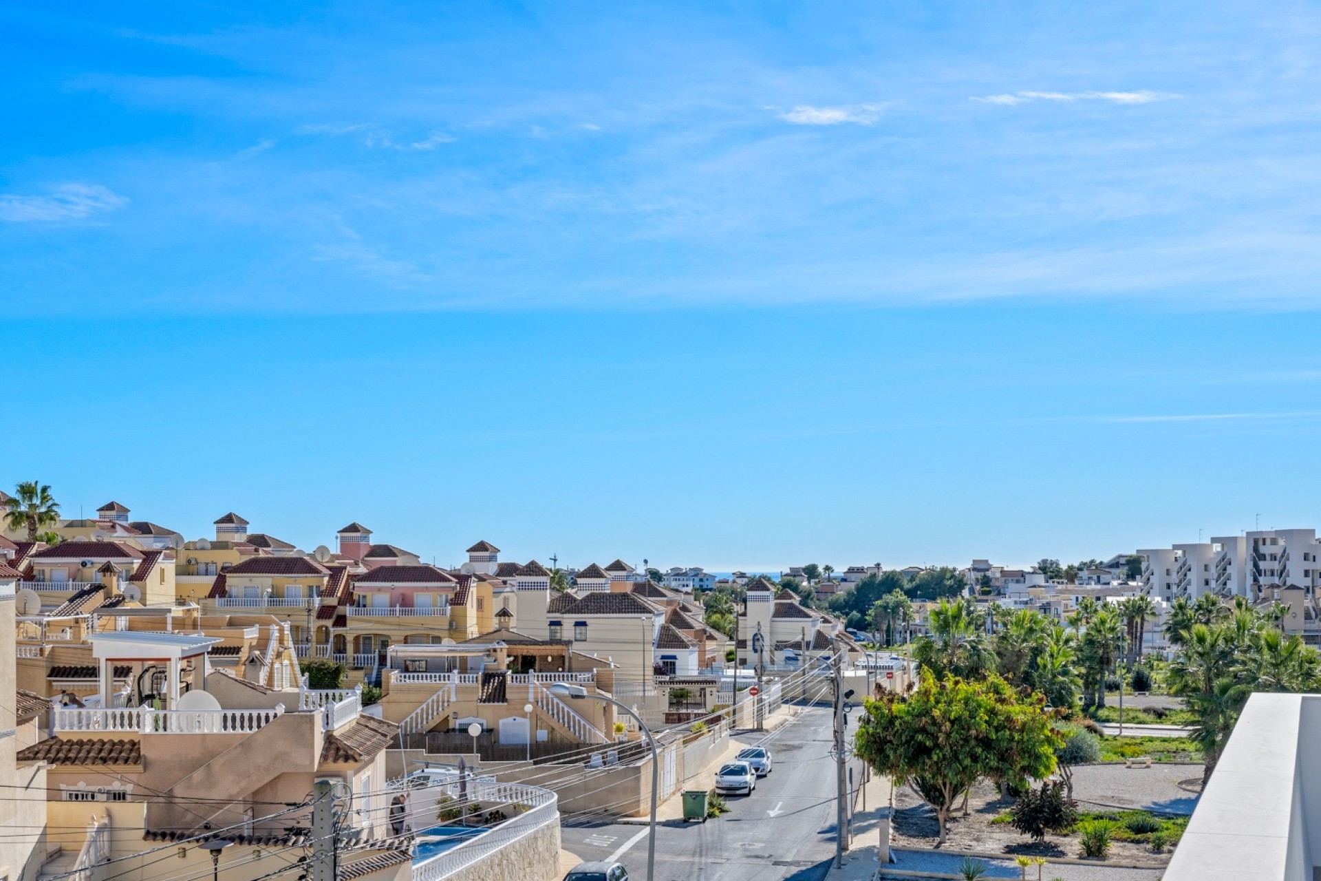 Resale - Villa * -
Orihuela Costa* - Blue Lagoon*