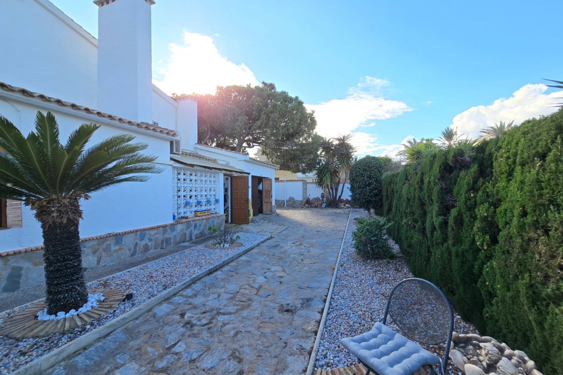 Resale - Villa -
Orihuela Costa - Cabo Roig