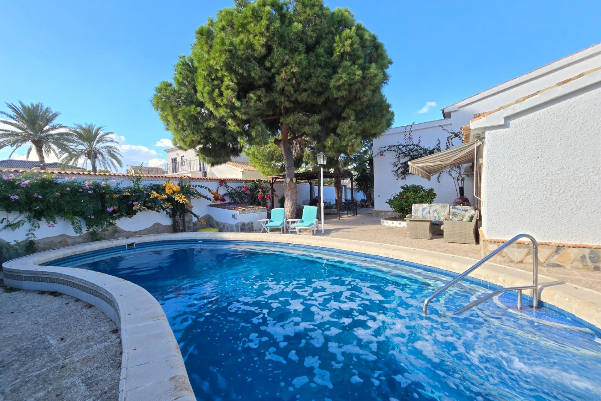 Resale - Villa -
Orihuela Costa - Cabo Roig