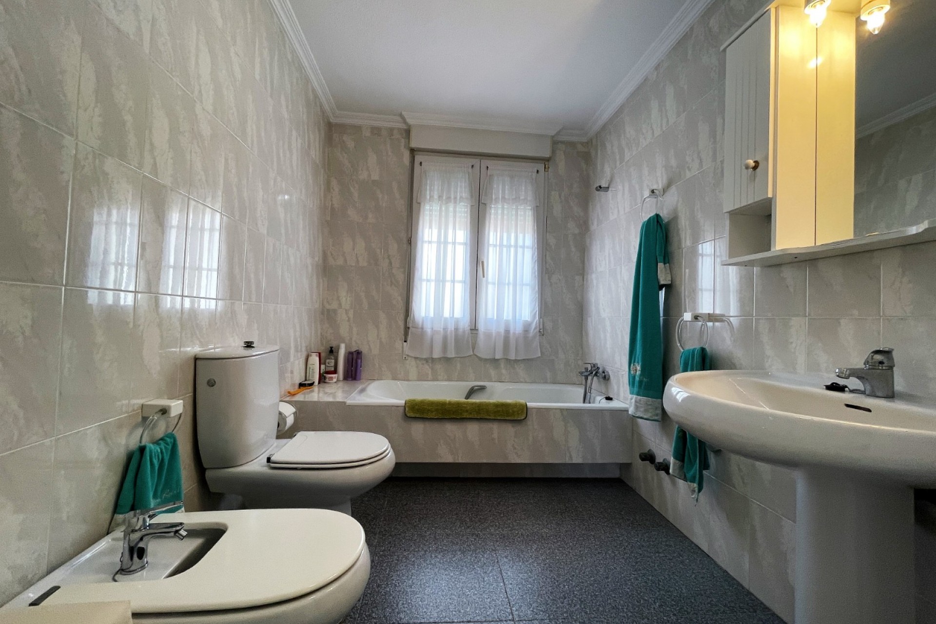 Resale - Villa -
Orihuela Costa - Cabo Roig