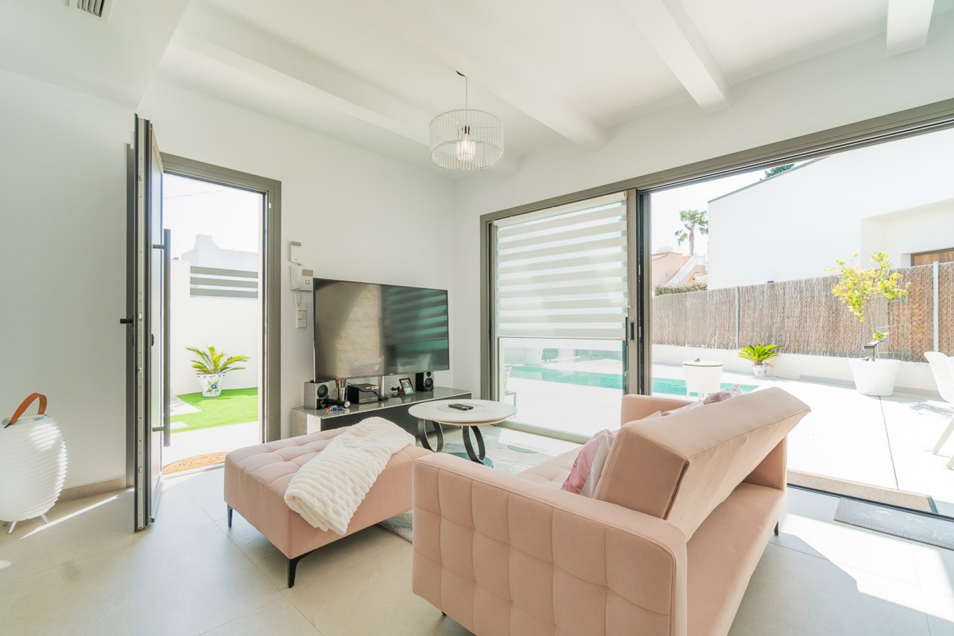 Resale - Villa -
Orihuela Costa - Costa Blanca