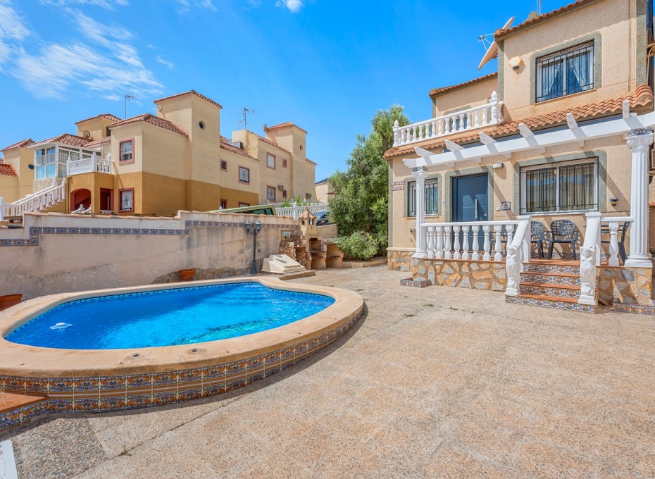 Resale - Villa -
Orihuela Costa - El Galan