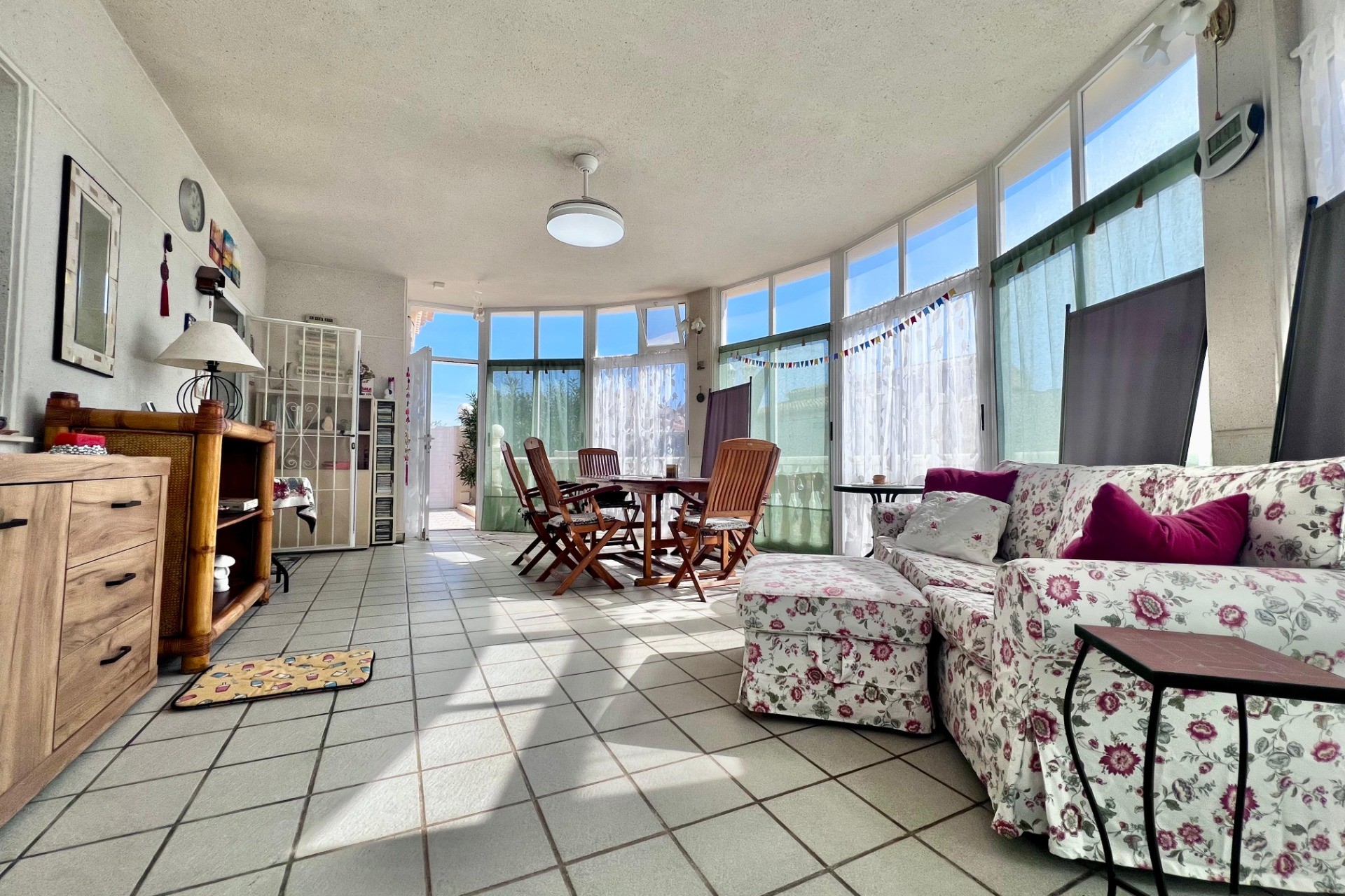 Resale - Villa -
Orihuela Costa - La Zenia