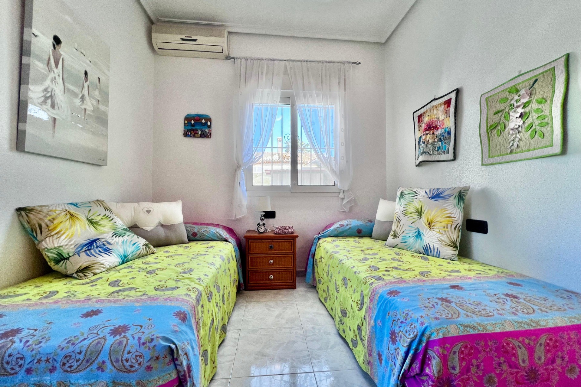 Resale - Villa -
Orihuela Costa - La Zenia