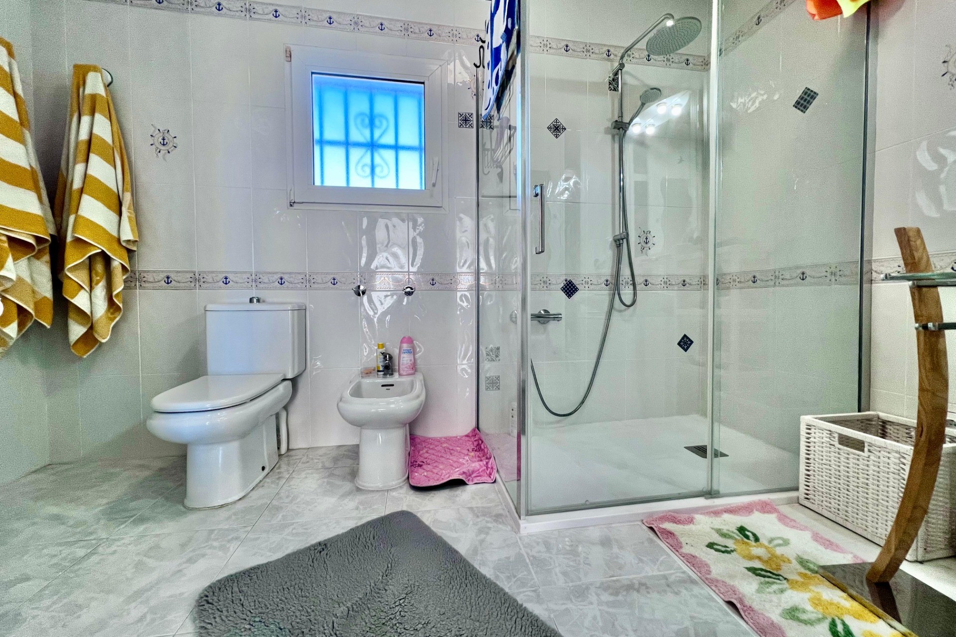 Resale - Villa -
Orihuela Costa - La Zenia