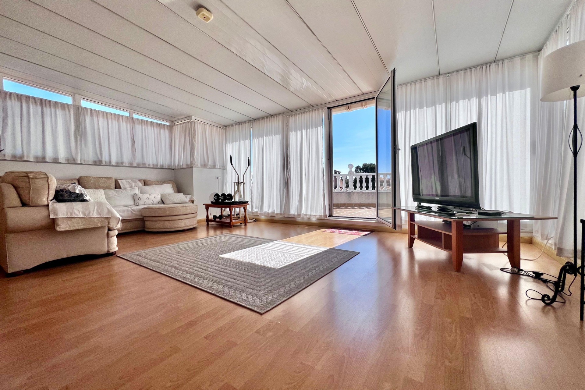 Resale - Villa -
Orihuela Costa - La Zenia