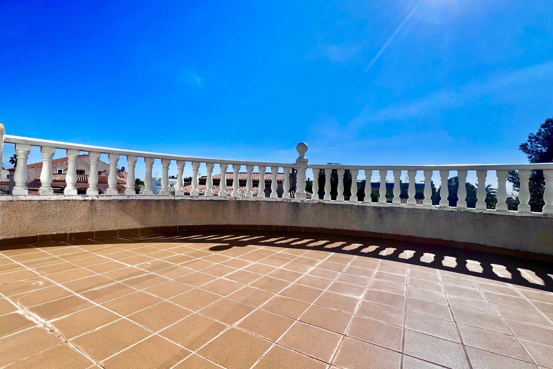 Resale - Villa -
Orihuela Costa - La Zenia