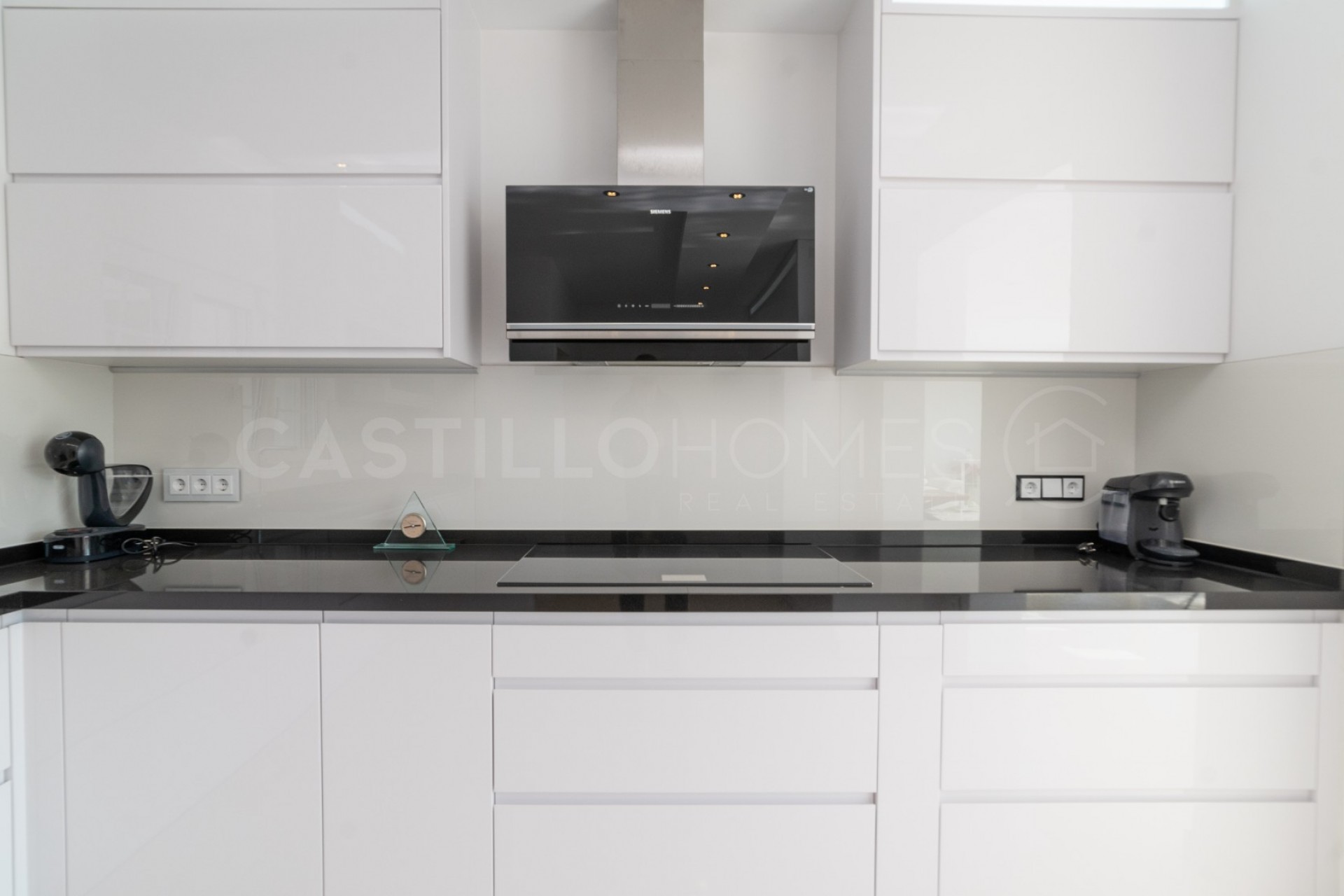 Resale - Villa -
Orihuela Costa - La Zenia