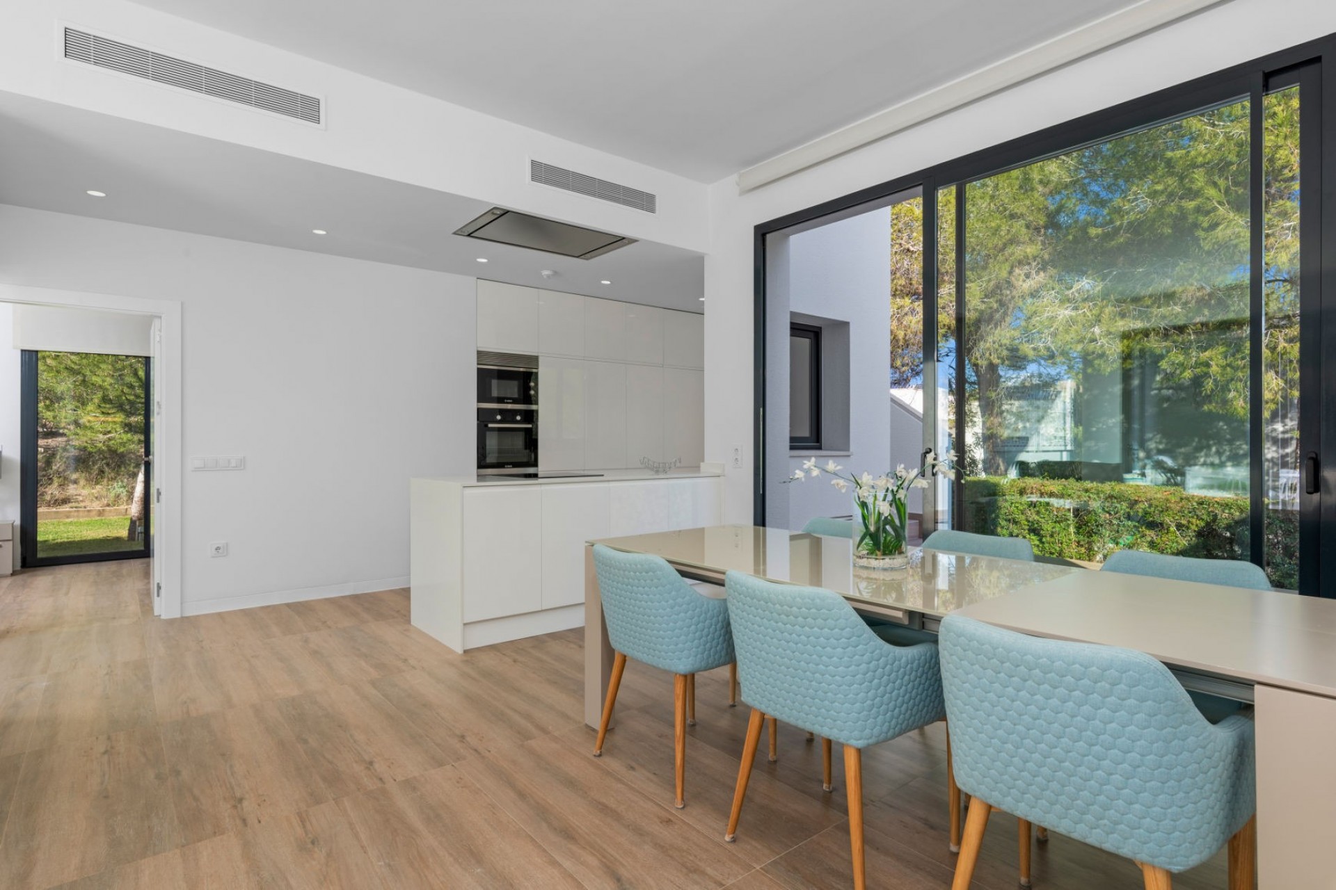 Resale - Villa -
Orihuela Costa - Las Colinas golf