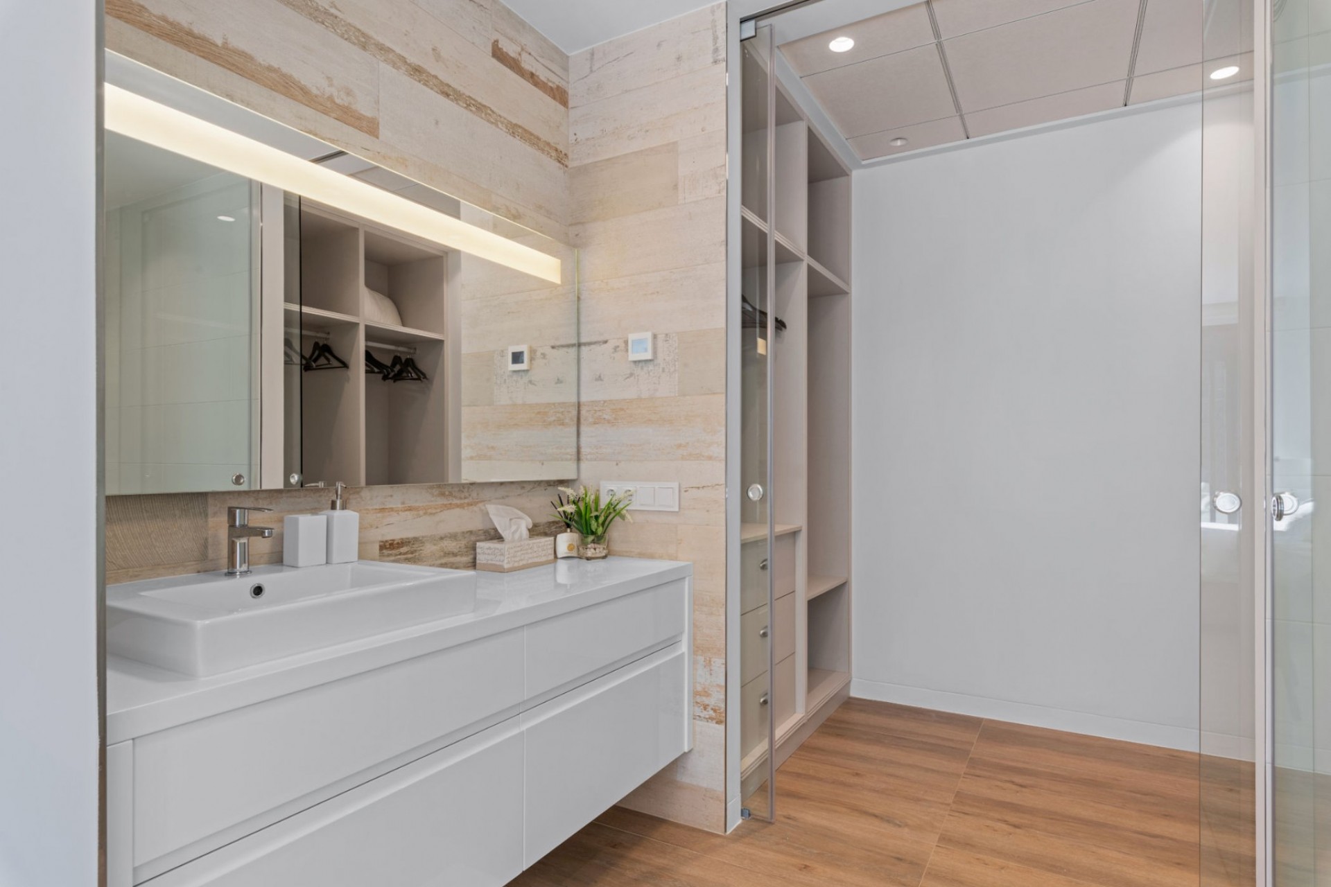 Resale - Villa -
Orihuela Costa - Las Colinas golf