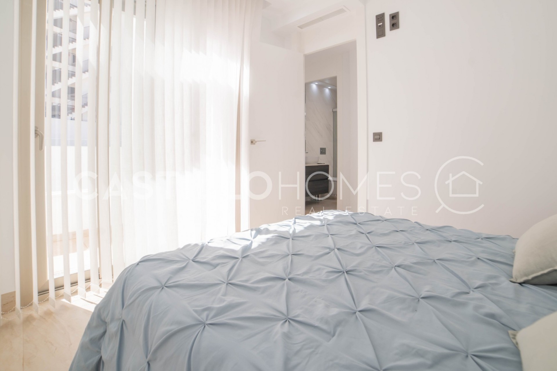 Resale - Villa -
Orihuela Costa - Las Filipinas