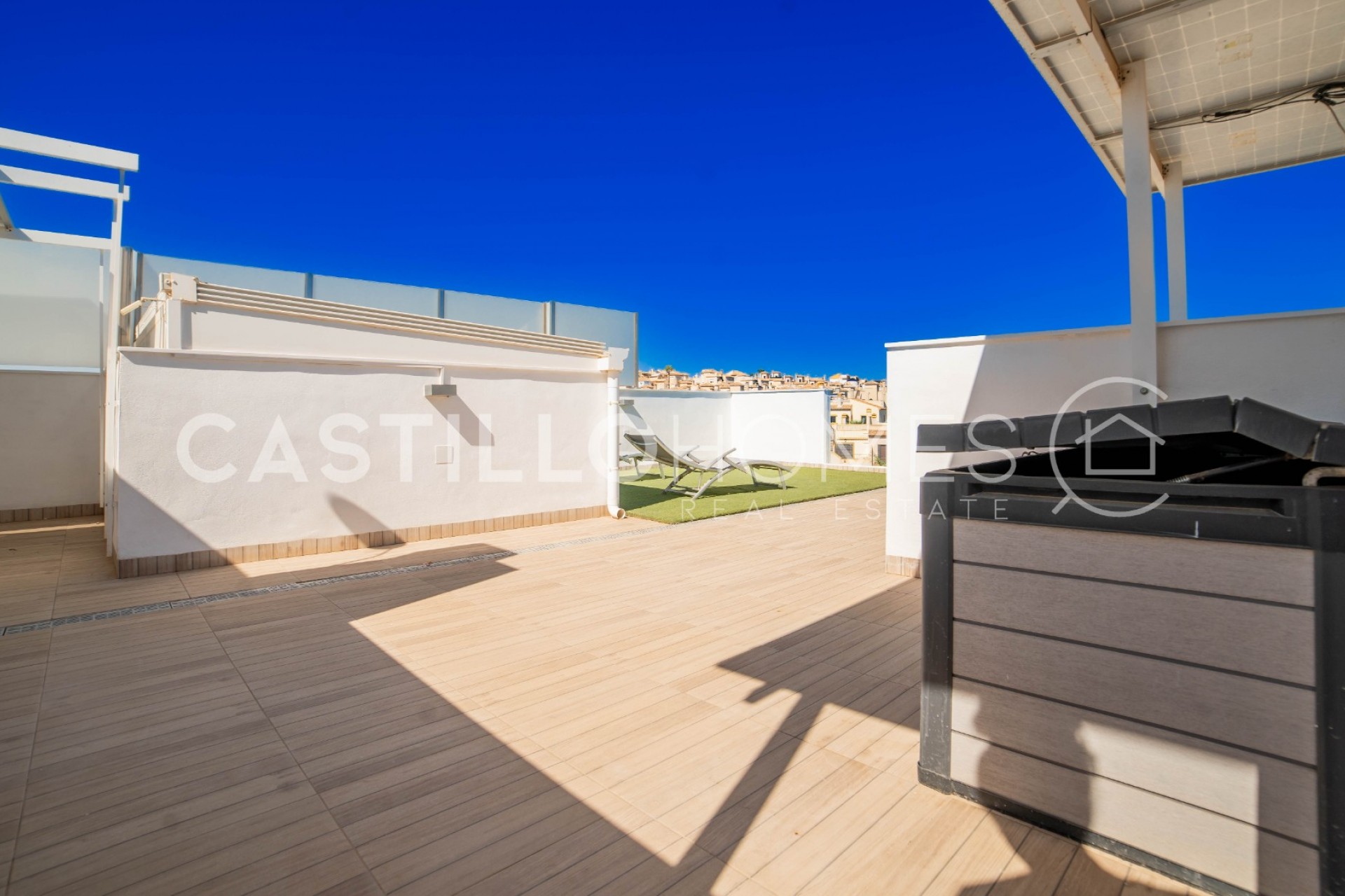 Resale - Villa -
Orihuela Costa - Las Filipinas