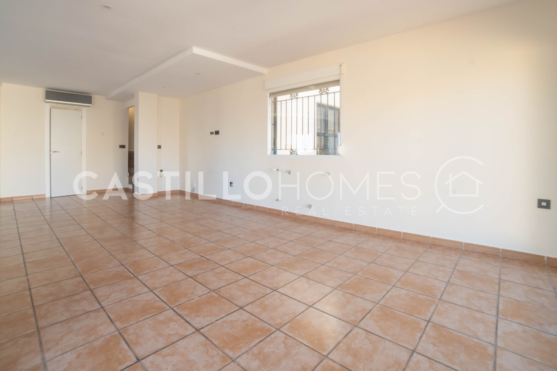 Resale - Villa -
Orihuela Costa - Las Filipinas