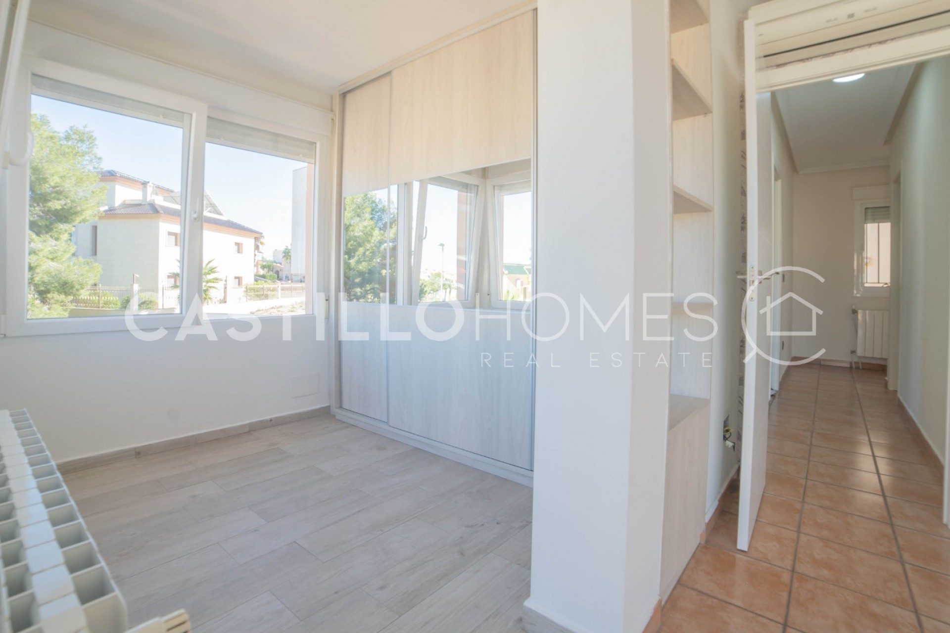 Resale - Villa -
Orihuela Costa - Las Filipinas