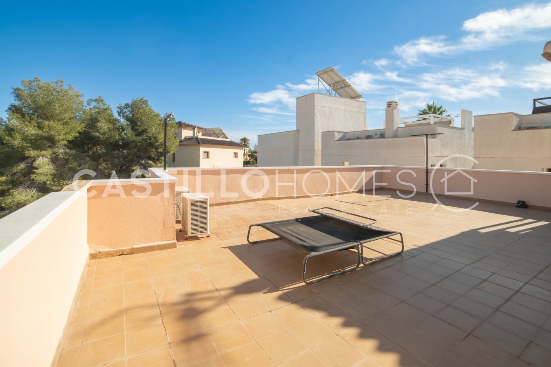 Resale - Villa -
Orihuela Costa - Las Filipinas
