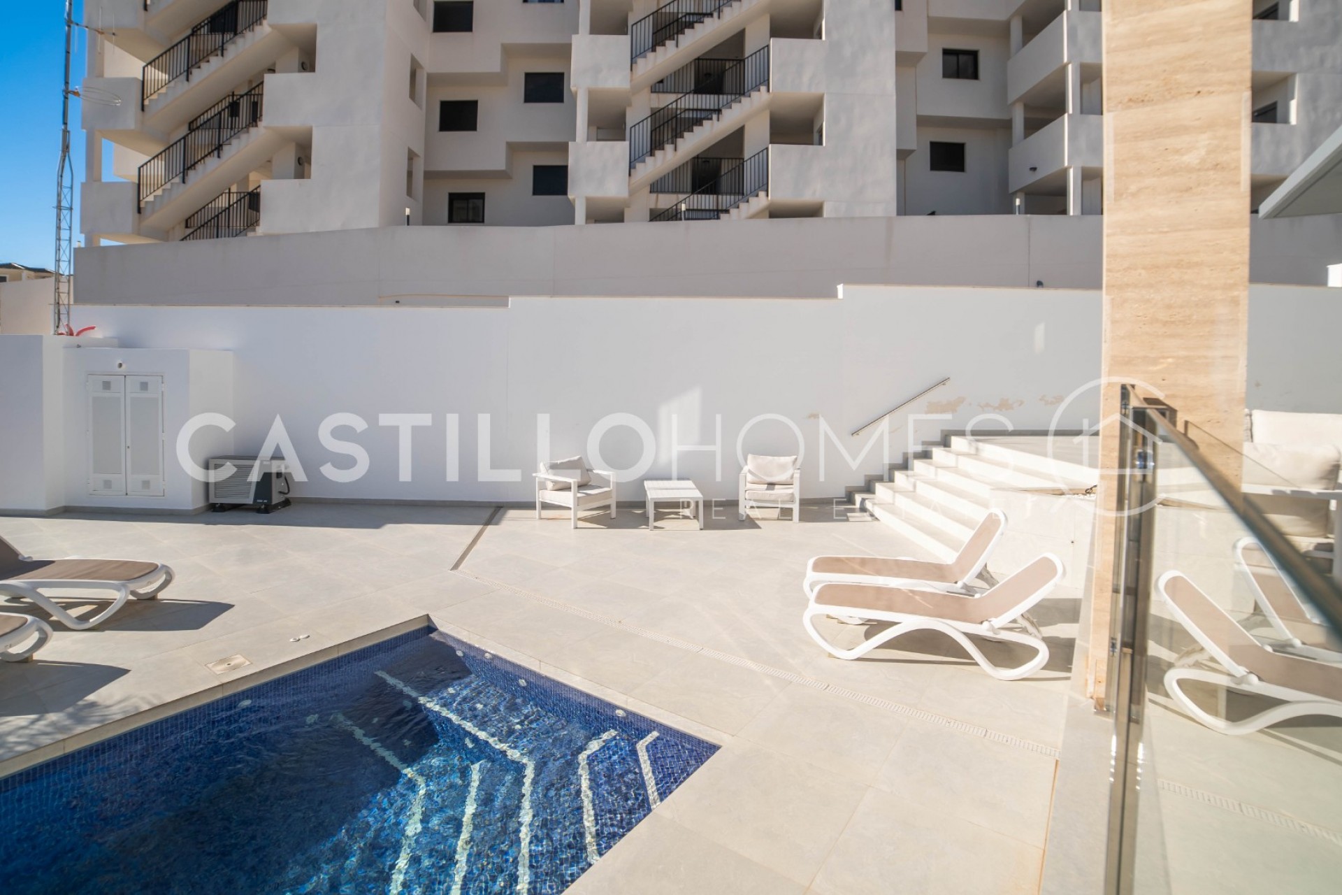 Resale - Villa -
Orihuela Costa - Las Filipinas