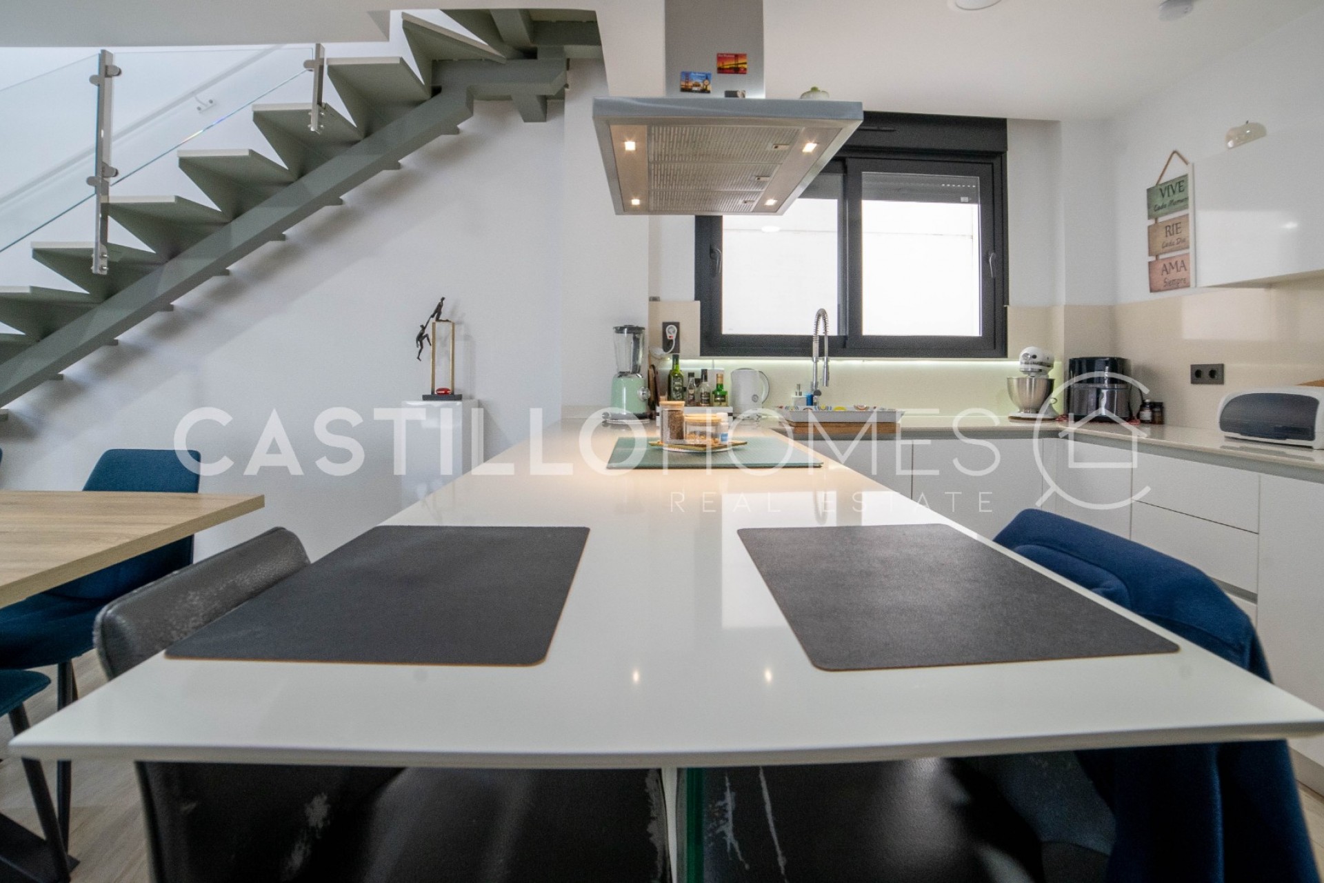 Resale - Villa -
Orihuela Costa - Las Filipinas