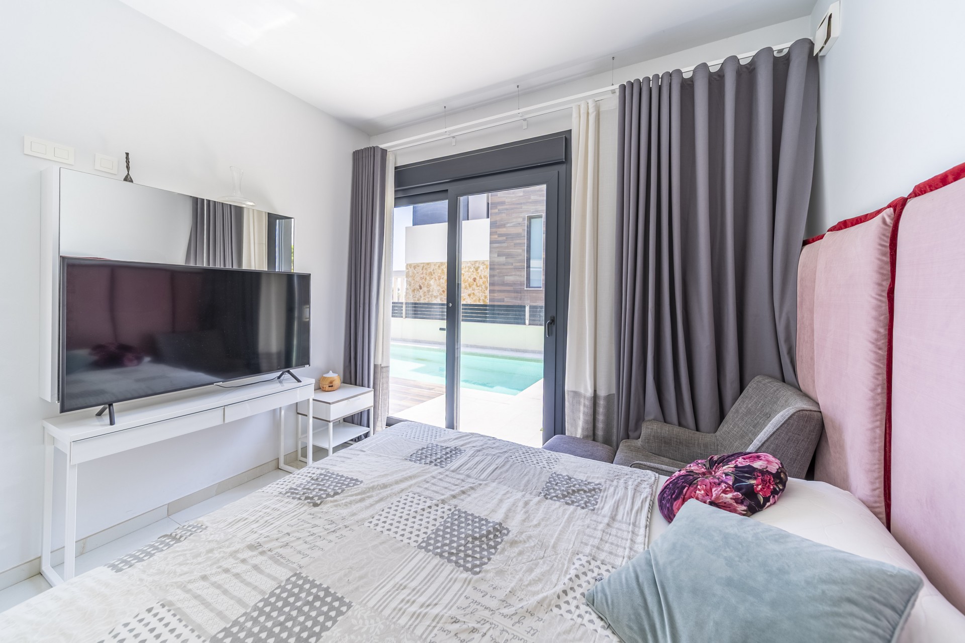 Resale - Villa -
Orihuela Costa - Lomas de Cabo Roig