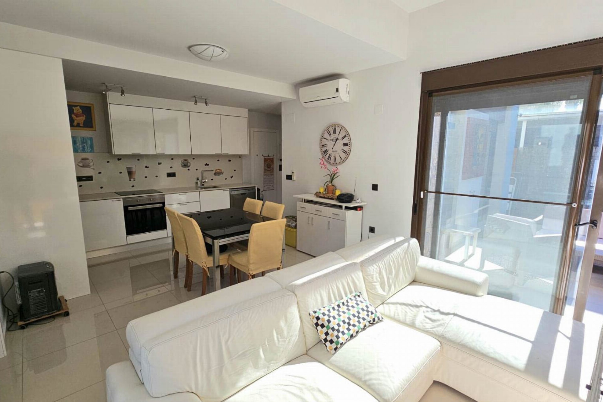 Resale - Villa -
Orihuela Costa - Lomas De Cabo Roig