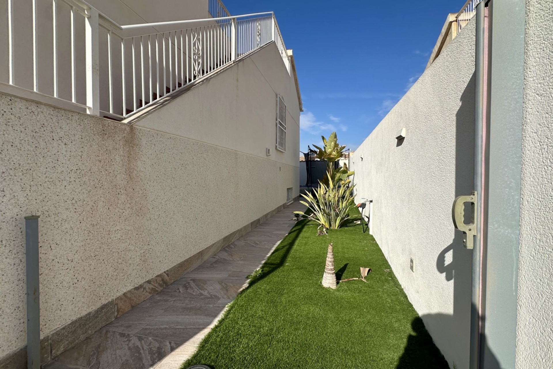 Resale - Villa -
Orihuela Costa - Los Altos