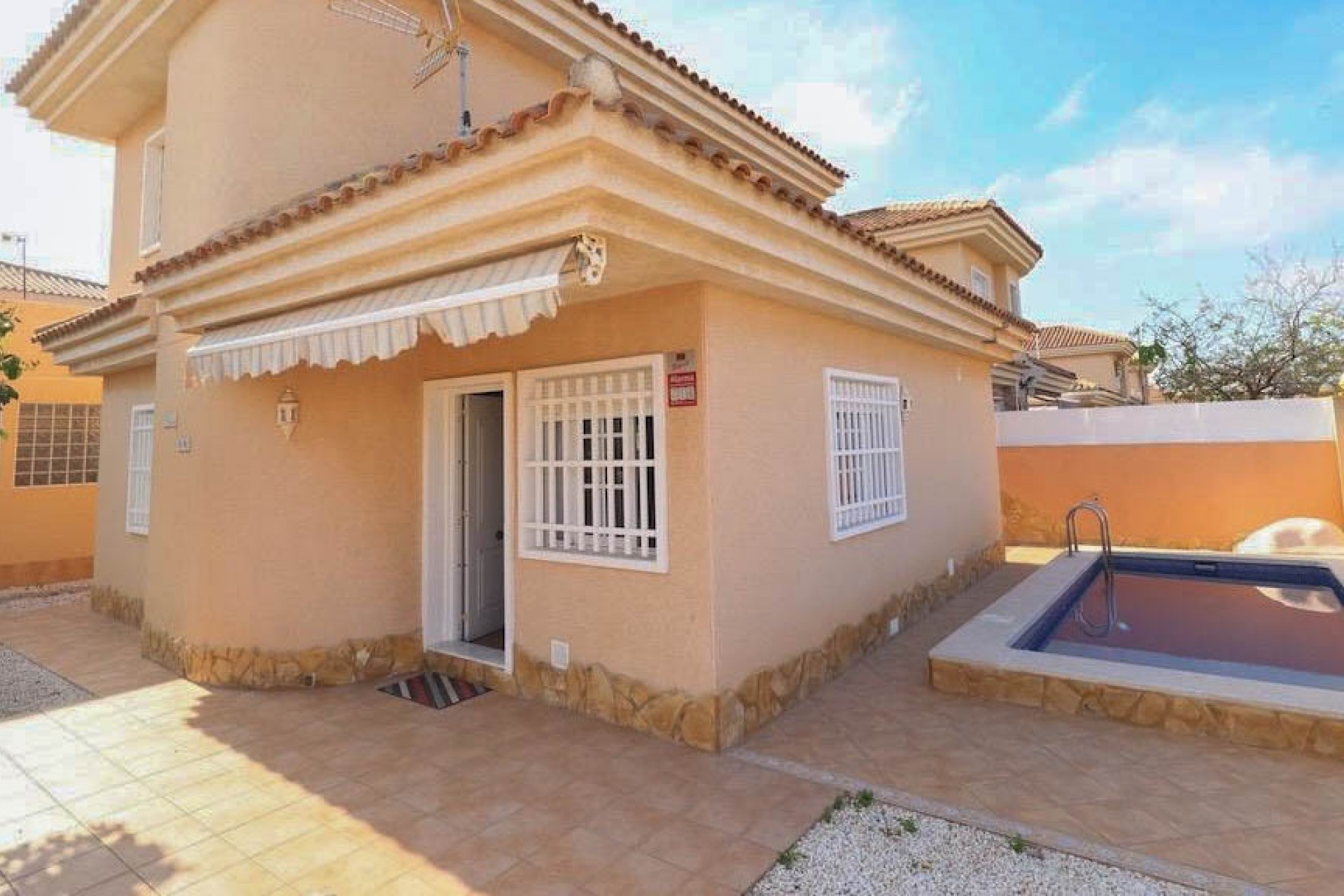 Resale - Villa -
Orihuela Costa - Los Altos