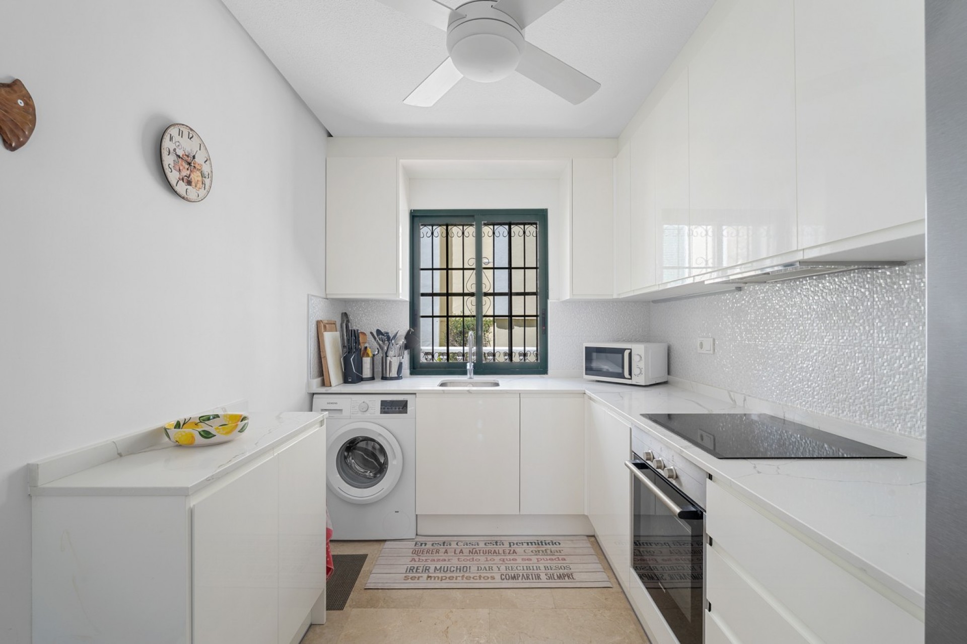 Resale - Villa -
Orihuela Costa* - Los Dolses*