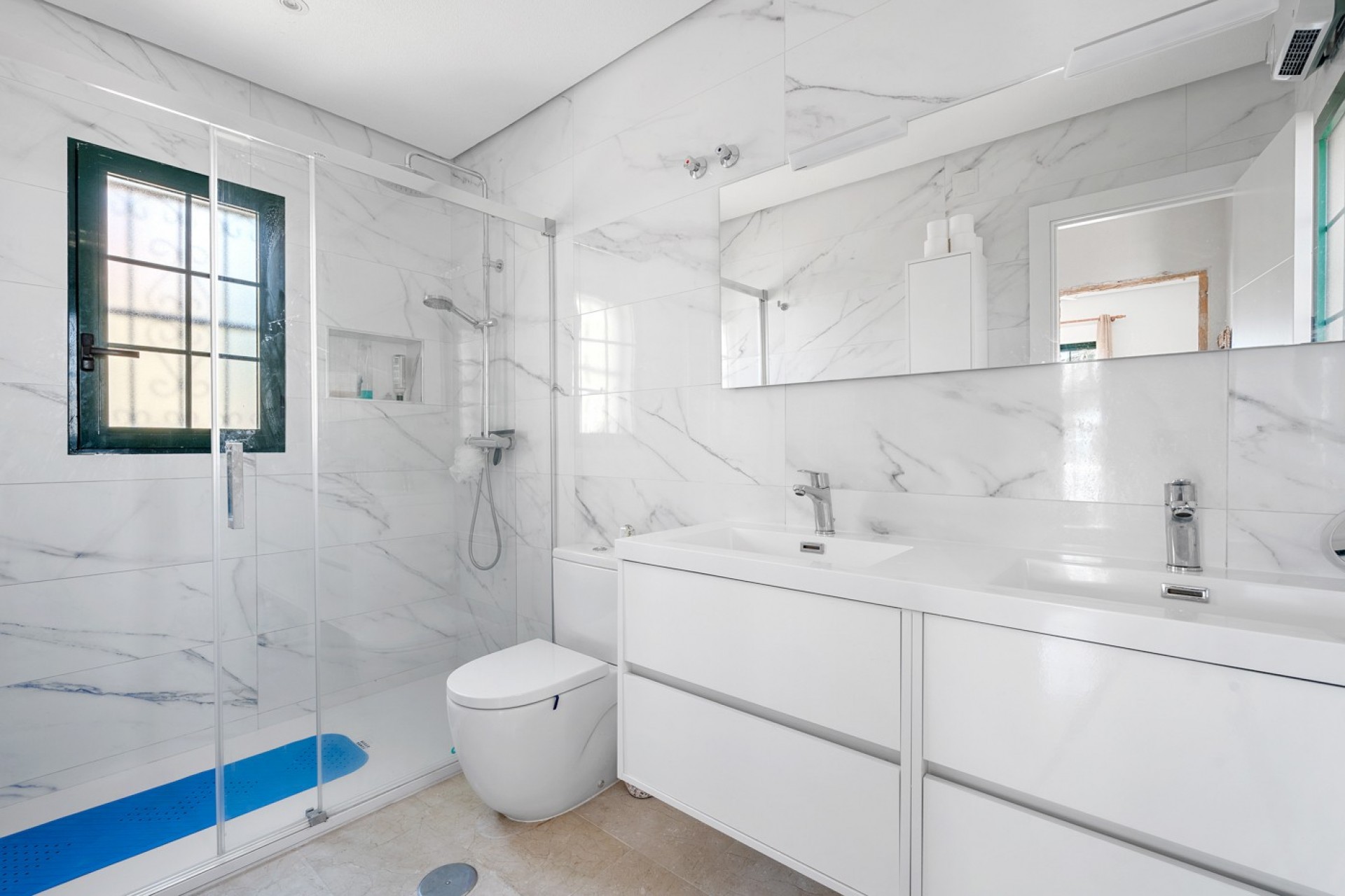 Resale - Villa -
Orihuela Costa* - Los Dolses*