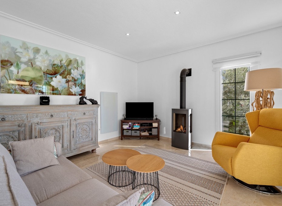 Resale - Villa * -
Orihuela Costa* - Los Dolses*