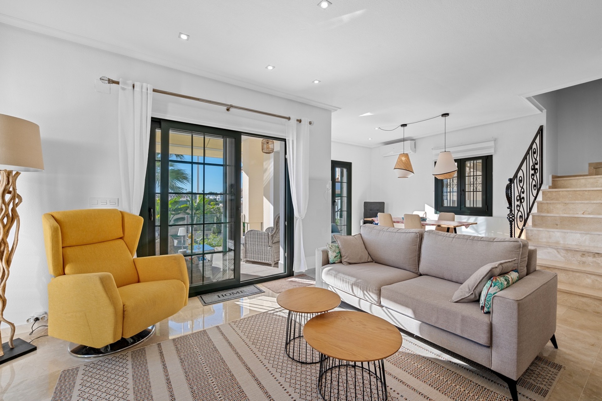 Resale - Villa * -
Orihuela Costa* - Los Dolses*