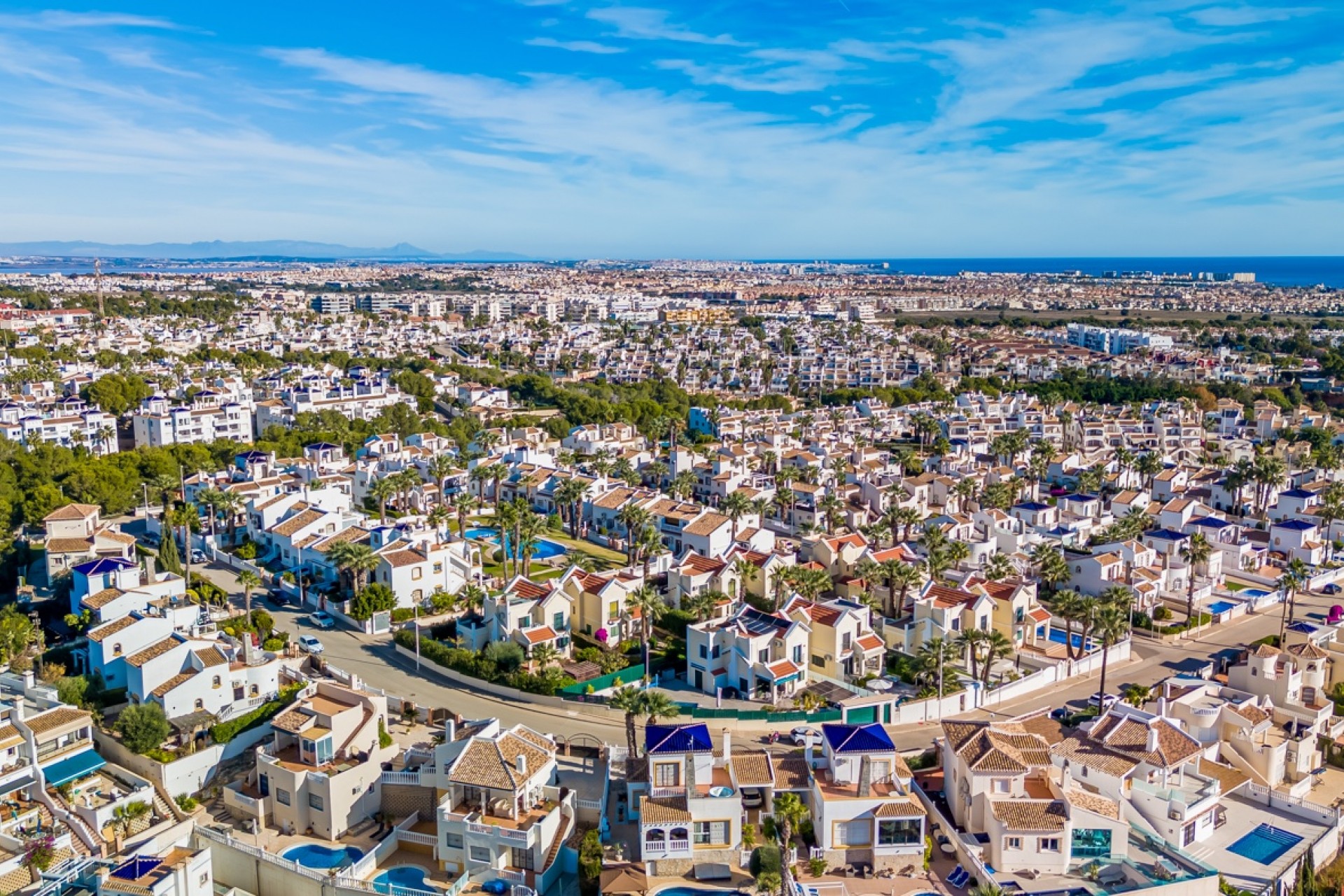 Resale - Villa * -
Orihuela Costa* - Los Dolses*