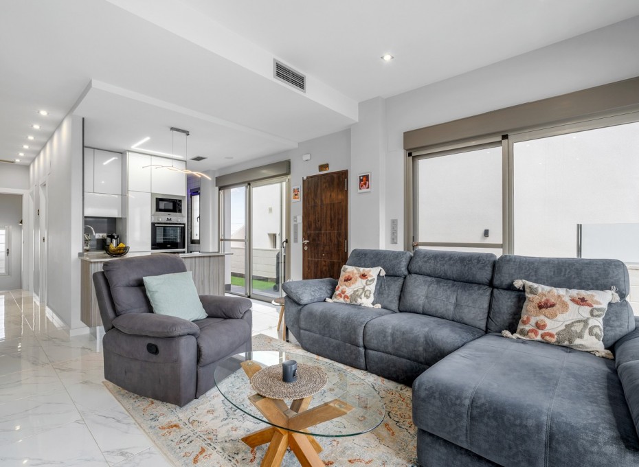 Resale - Villa -
Orihuela Costa* - Villamartin*