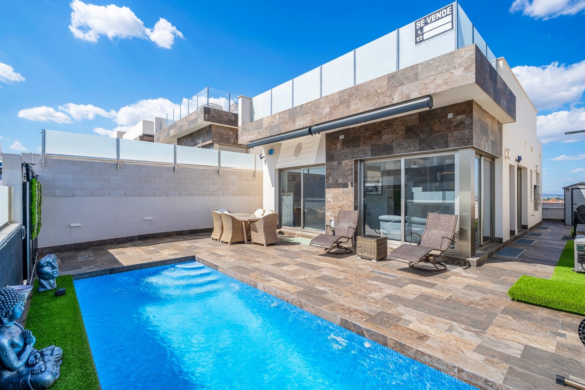 Resale - Villa -
Orihuela Costa* - Villamartin*