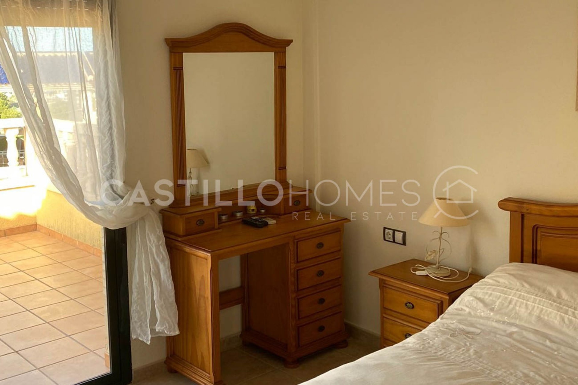 Resale - Villa -
Orihuela Costa - Villamartín