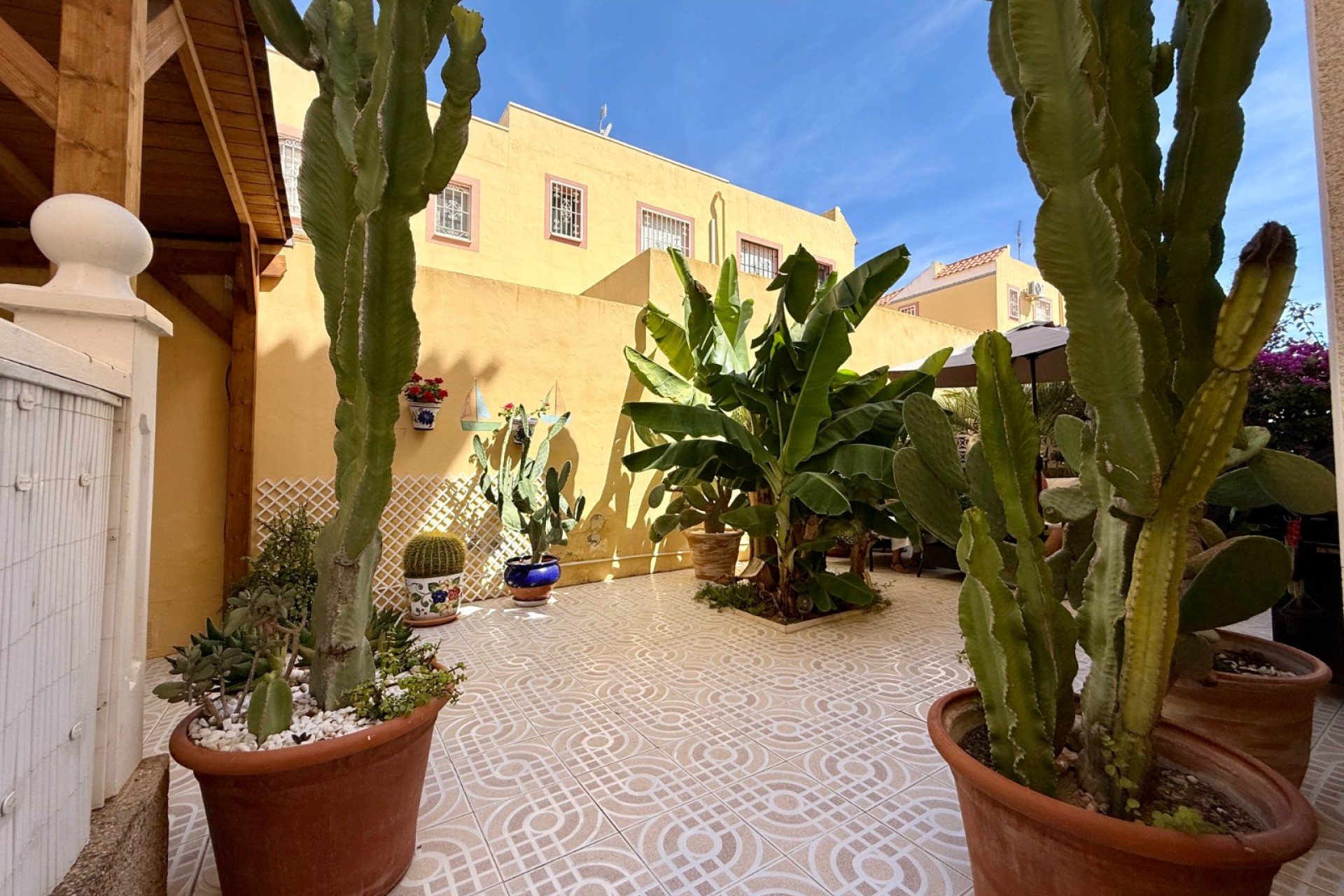 Resale - Villa -
Orihuela Costa - Villamartín