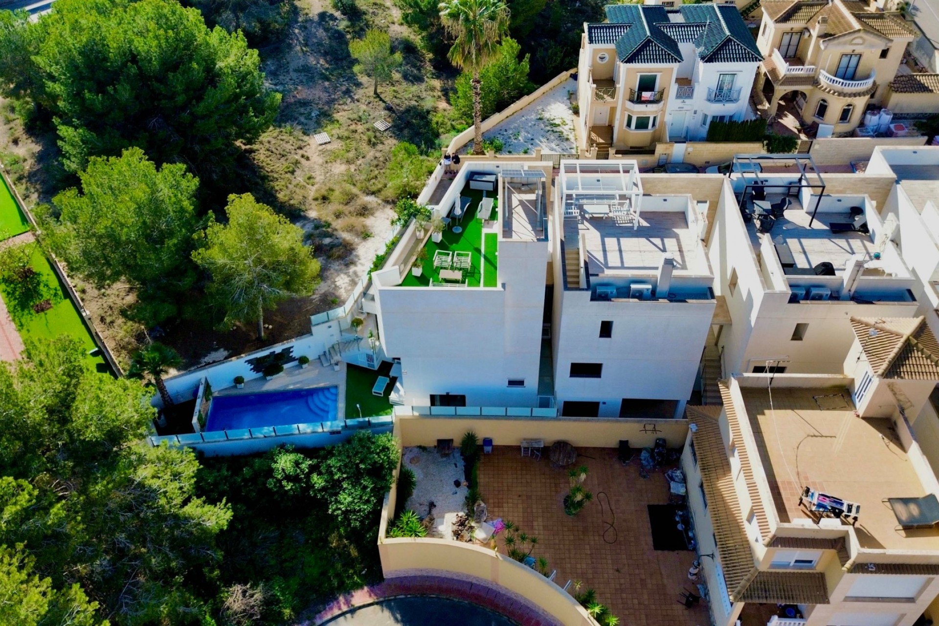 Resale - Villa -
Orihuela Costa - Villamartín