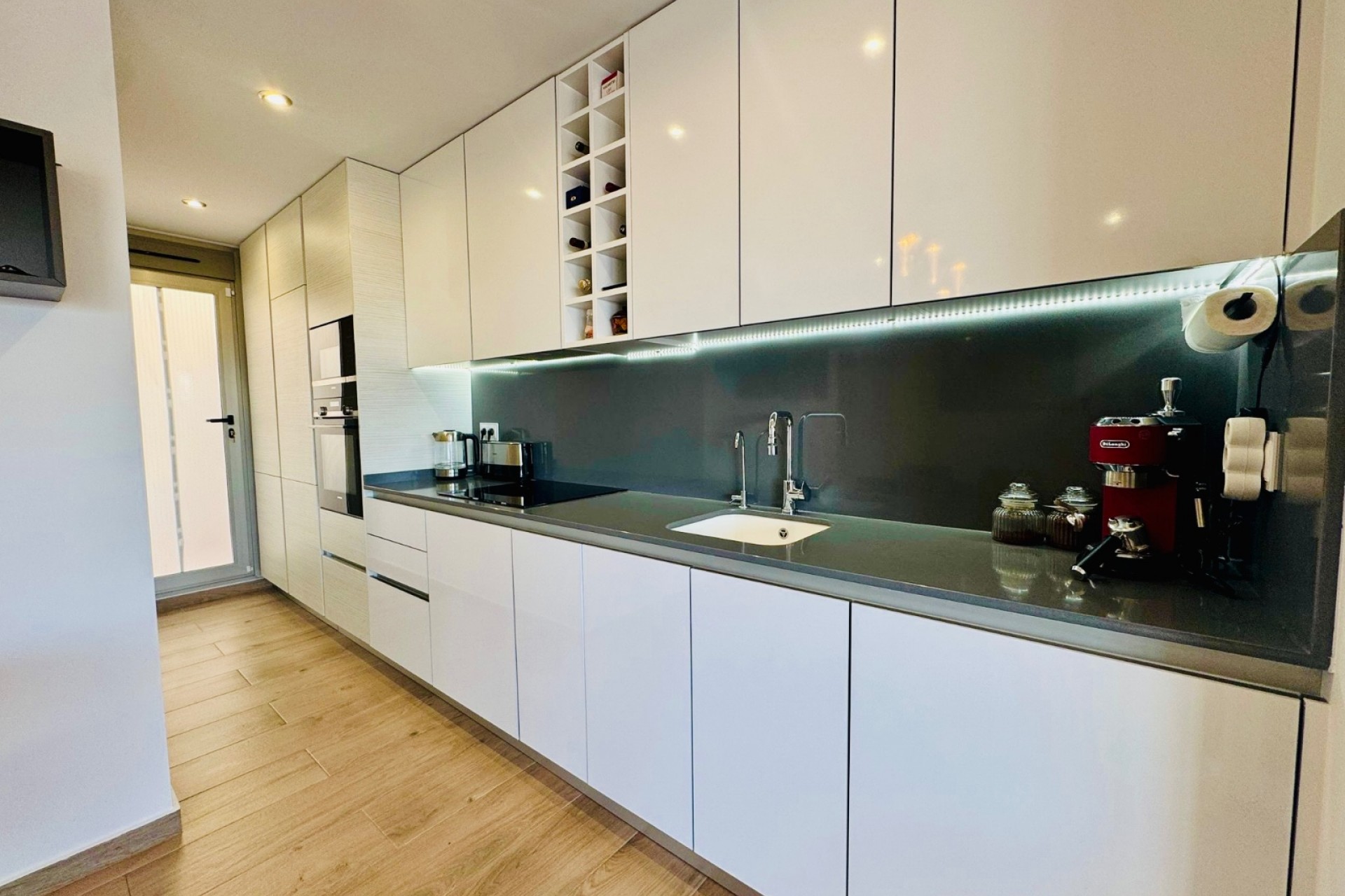 Resale - Villa -
Orihuela Costa - Villamartín