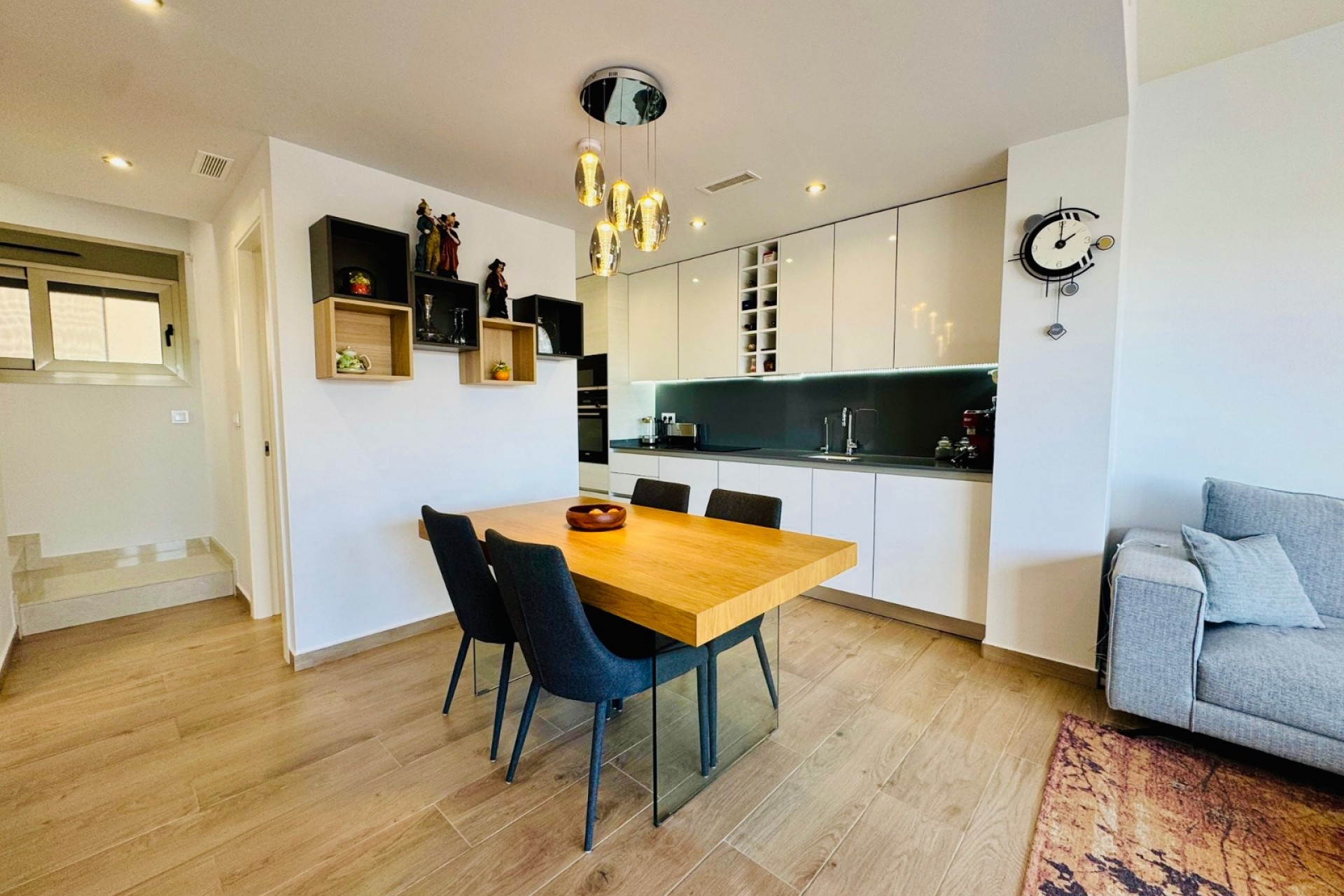 Resale - Villa -
Orihuela Costa - Villamartín