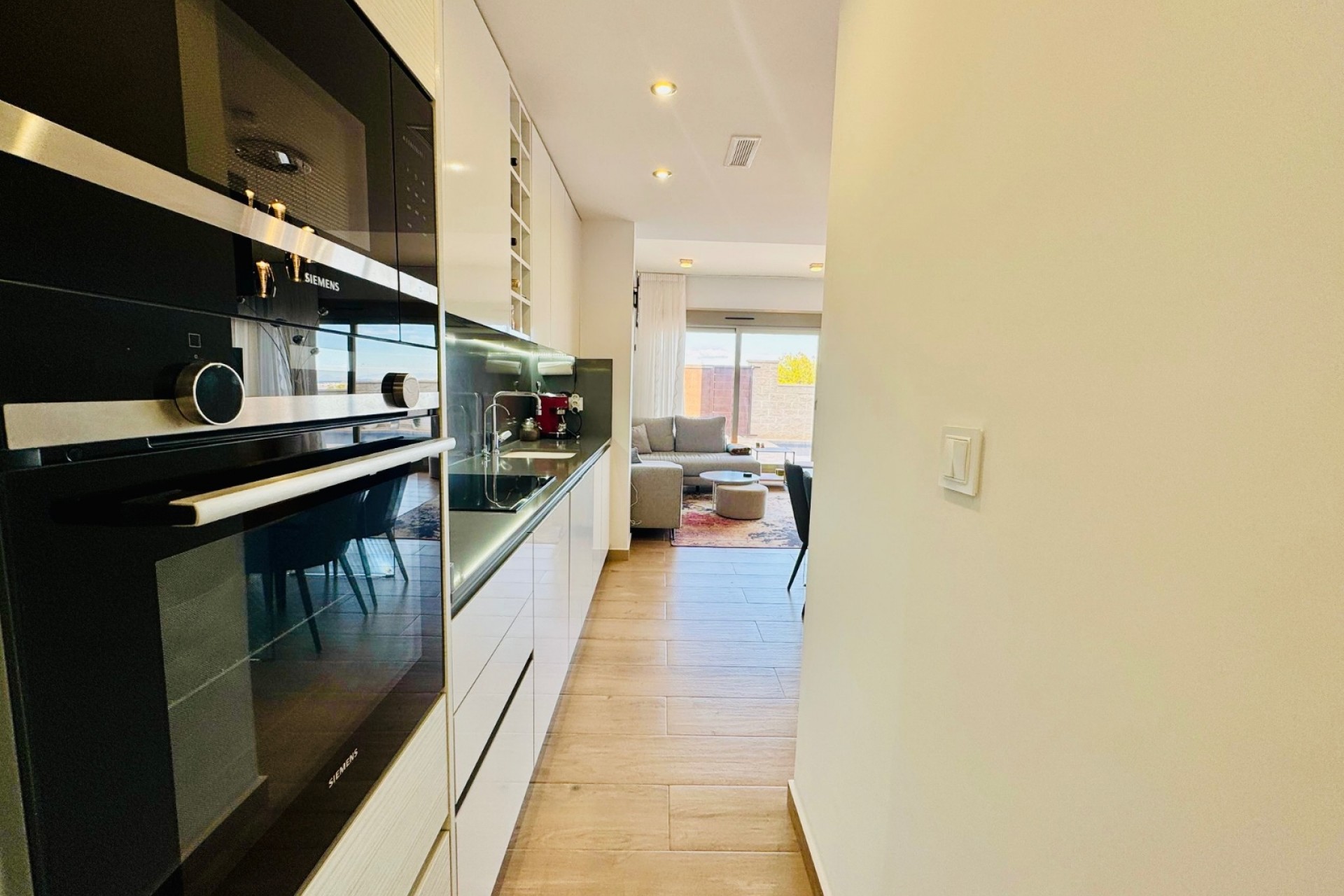 Resale - Villa -
Orihuela Costa - Villamartín