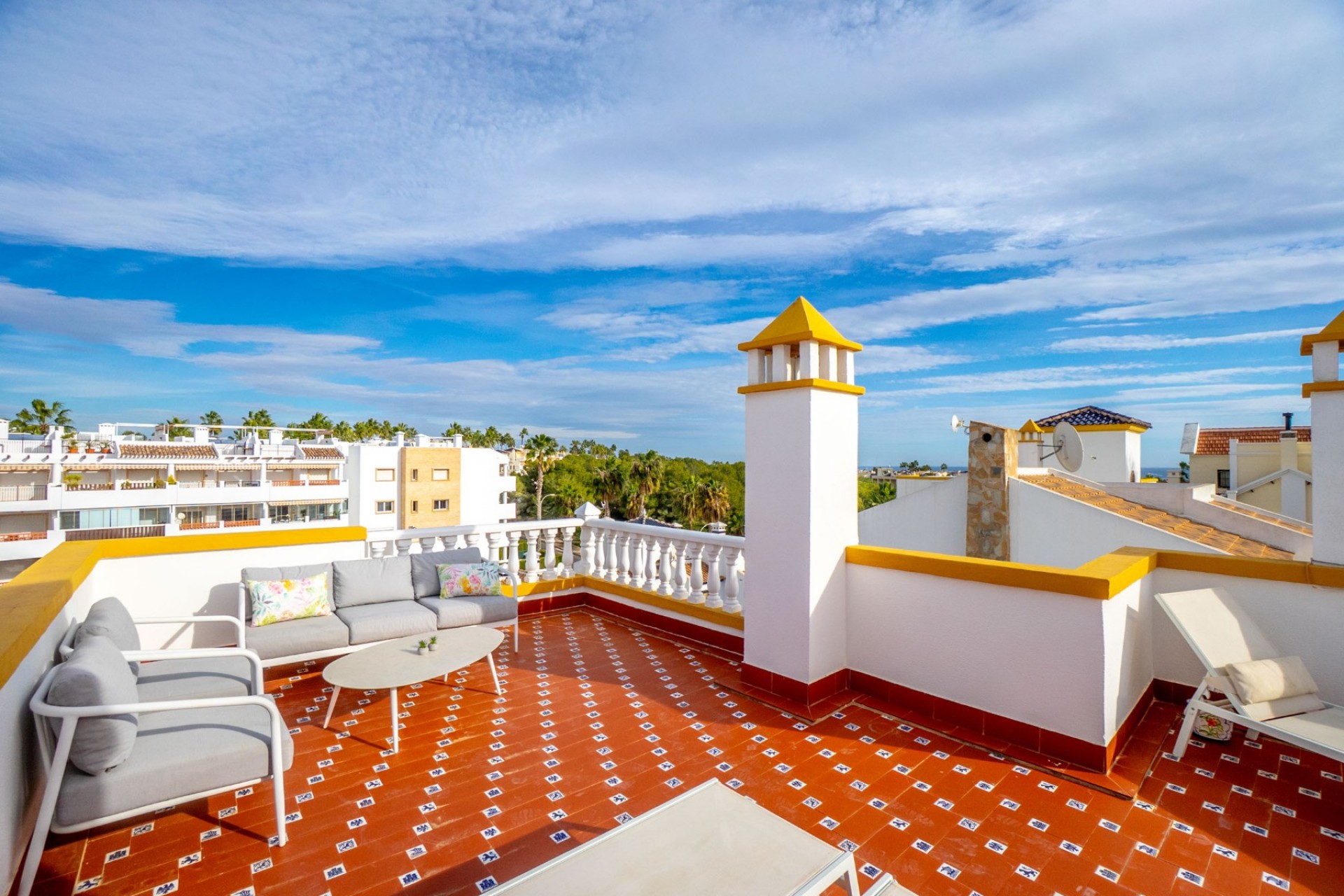 Resale - Villa -
Orihuela Costa - Villamartín