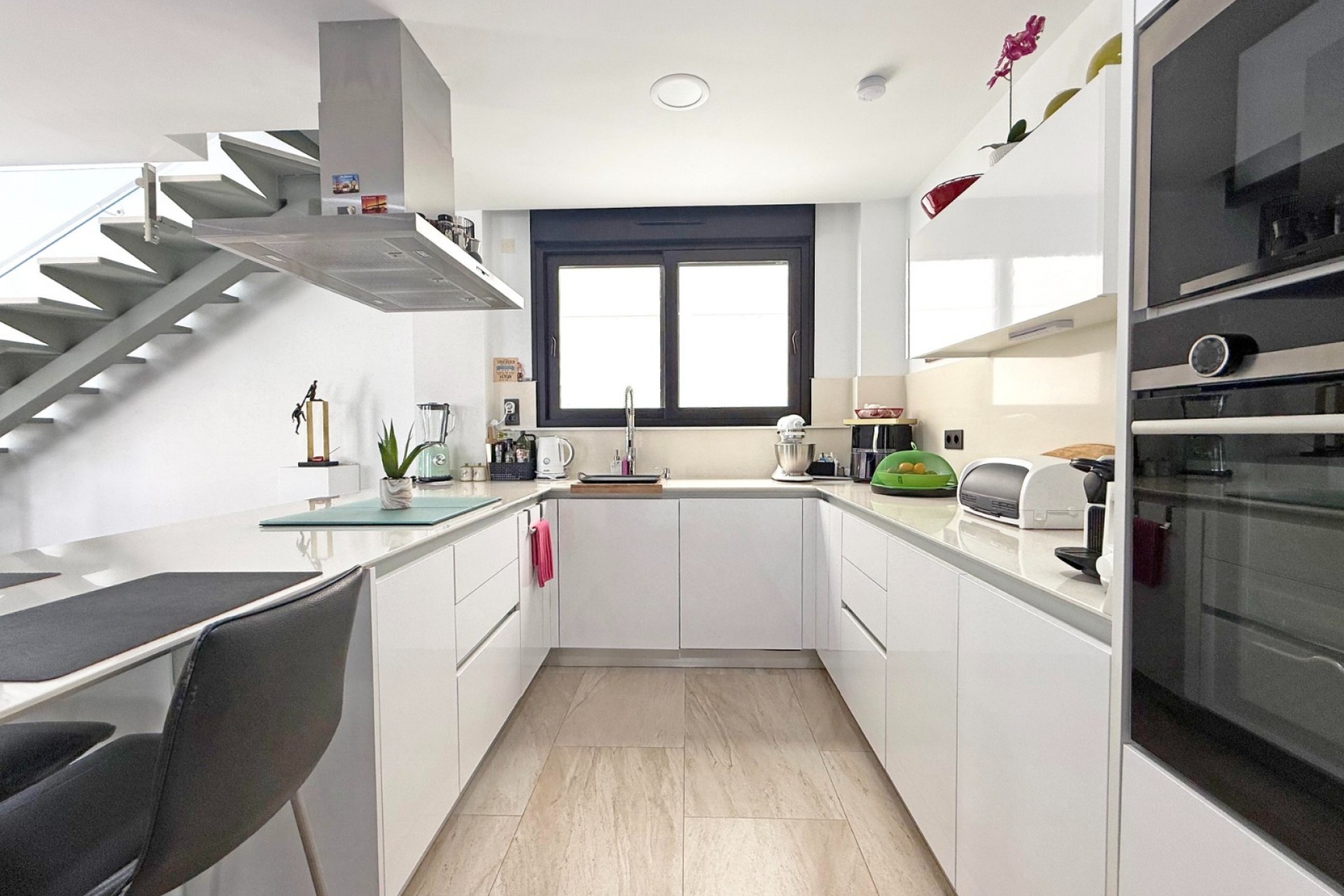 Resale - Villa -
Orihuela Costa - Villamartín